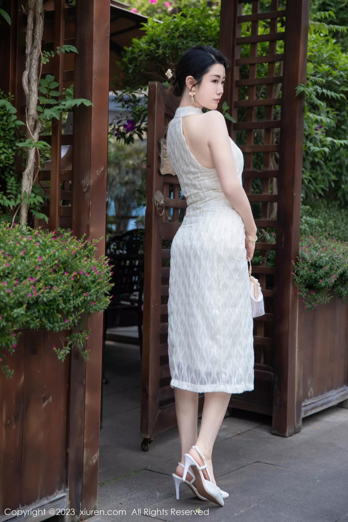 图片[28]-[XiuRen秀人网]第7435期严利娅写真-秀人集