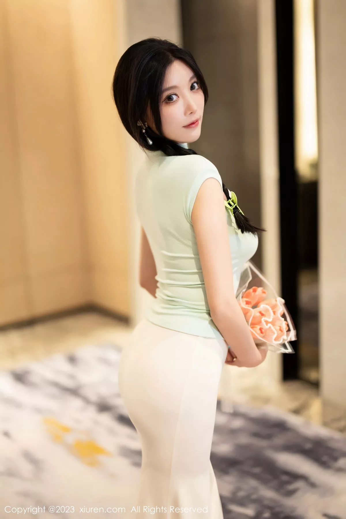 图片[3]-[XiuRen秀人网]第7481期杨晨晨写真-秀人集