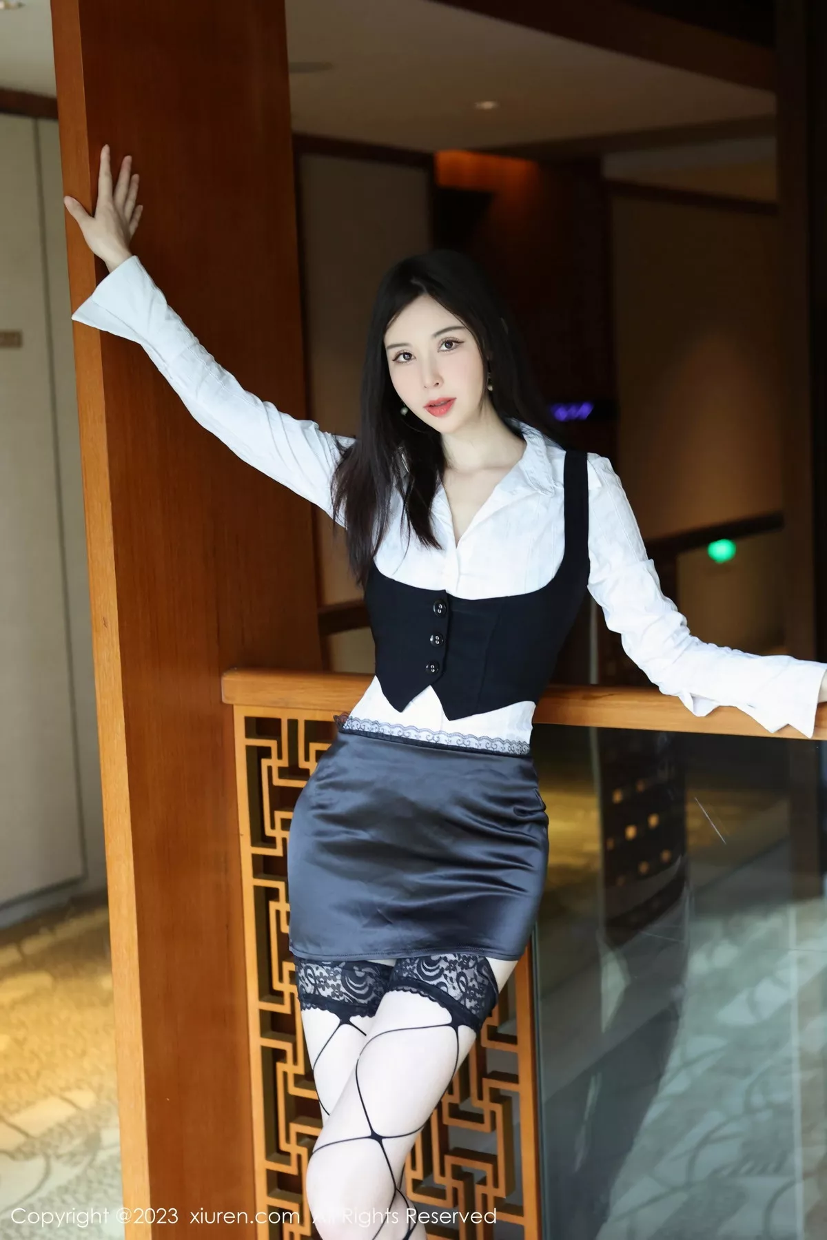 [XiuRen秀人网]第7525期曼柔写真-秀人集