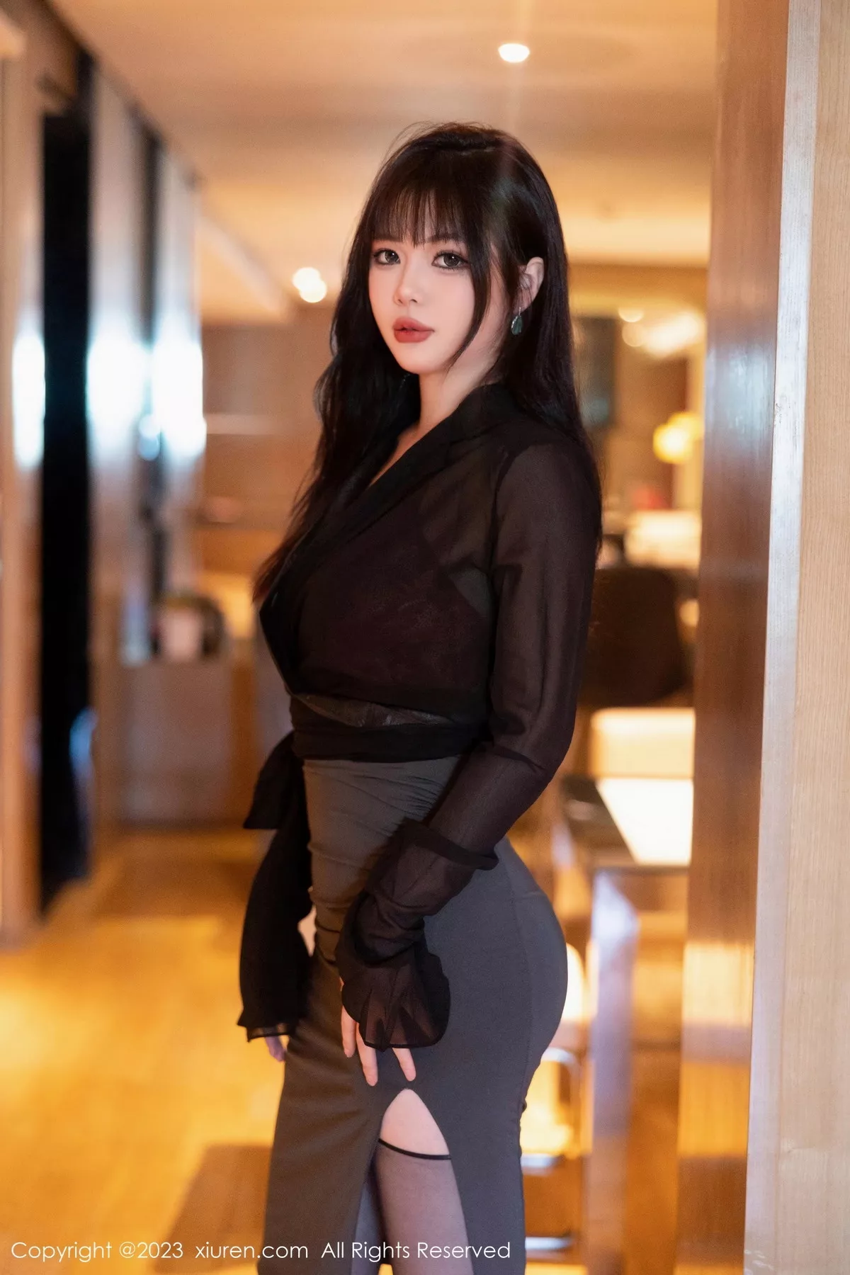 图片[2]-[XiuRen秀人网]第7523期薇薇写真-秀人集