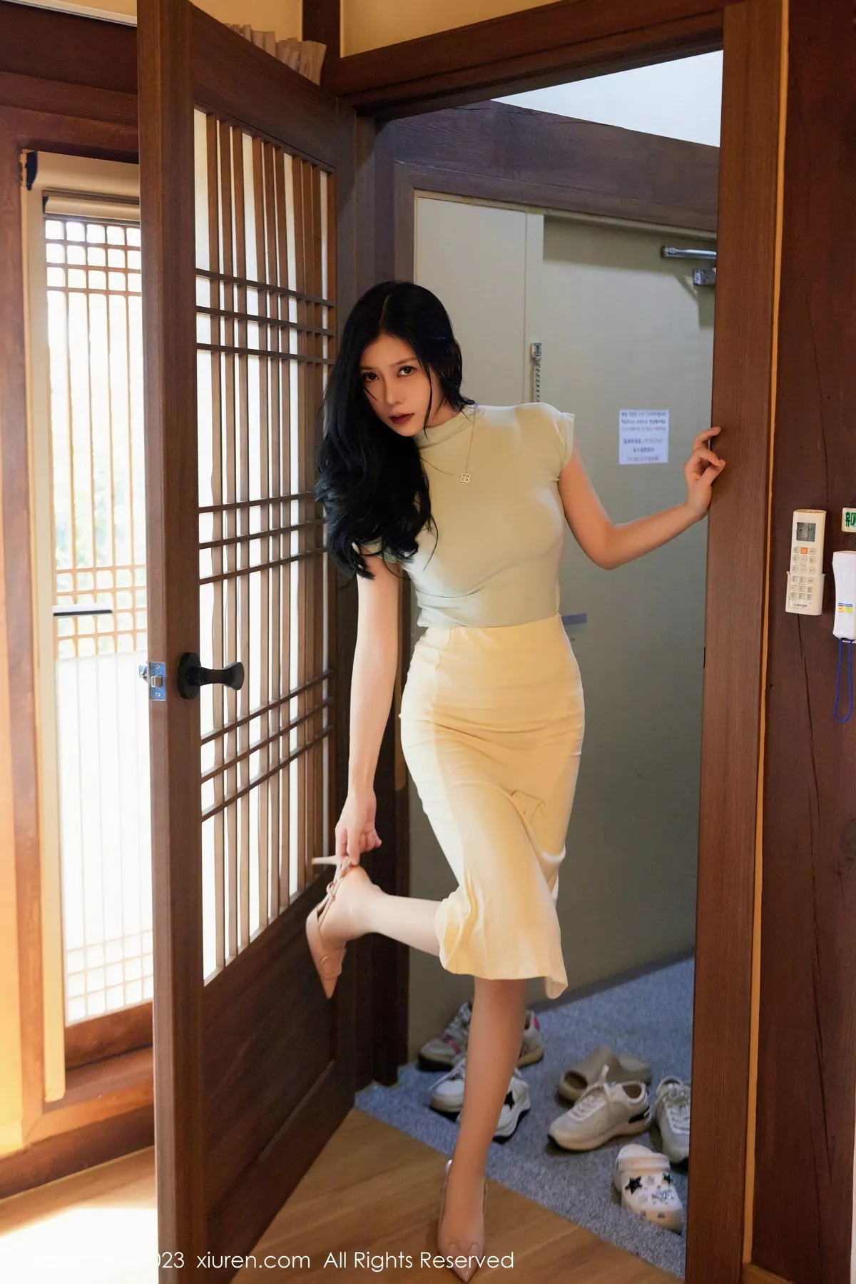 图片[2]-[XiuRen秀人网]第7531期尹甜甜写真-秀人集