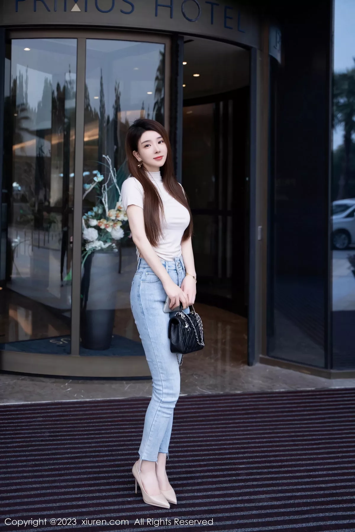 图片[2]-[XiuRen秀人网]第7586期雨儿baby写真-秀人集