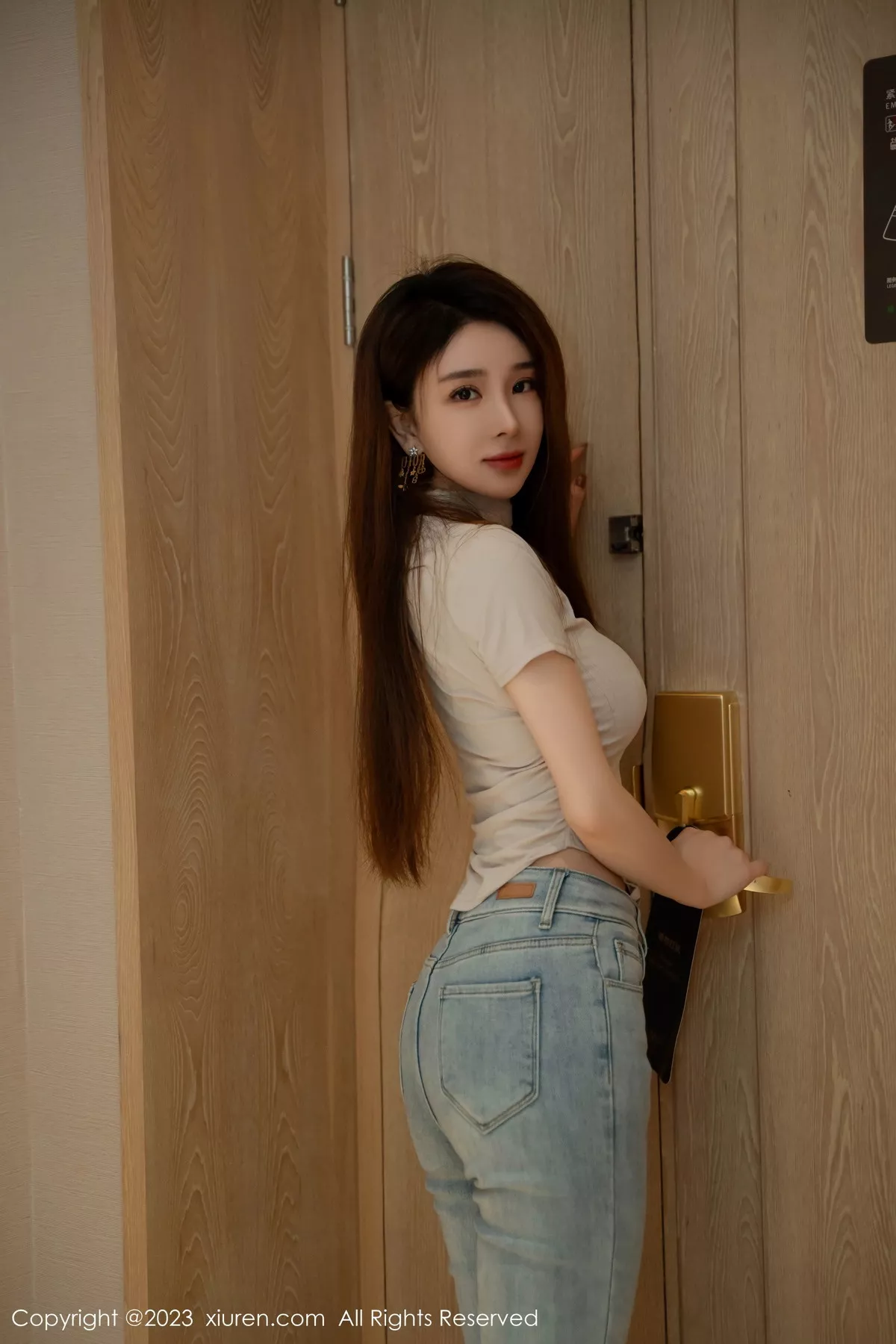 图片[13]-[XiuRen秀人网]第7586期雨儿baby写真-秀人集