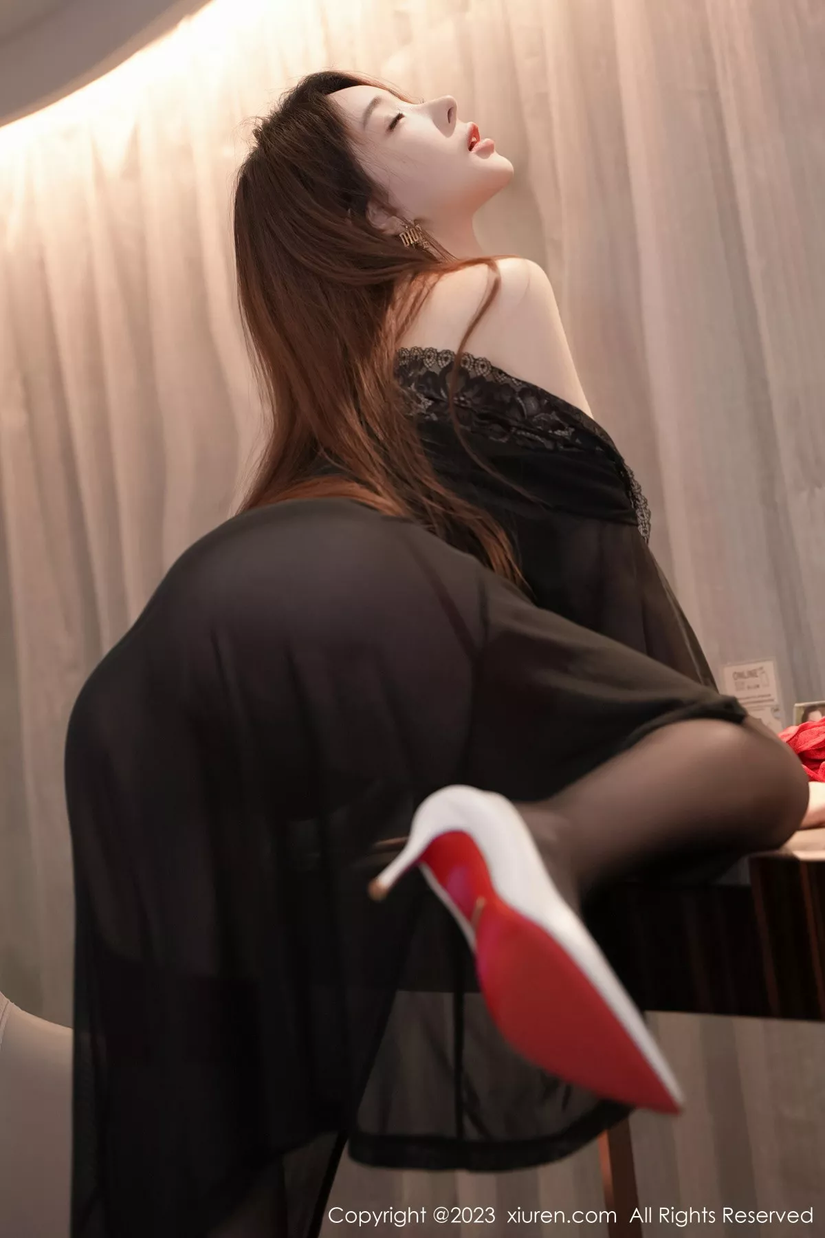 图片[6]-[XiuRen秀人网]第7628期雨儿写真-秀人集