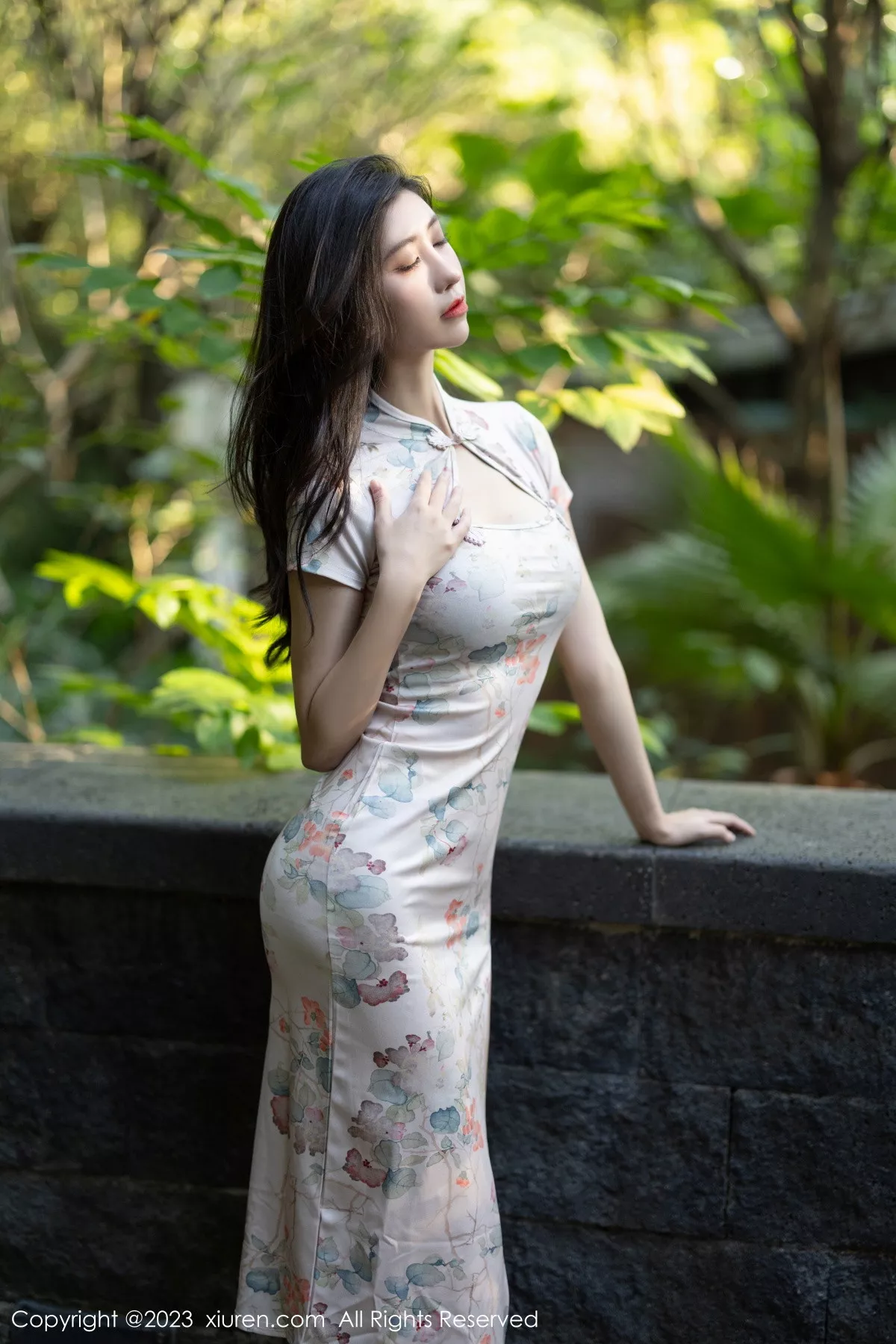 图片[2]-[XiuRen秀人网]第7631期章芃芃写真-秀人集