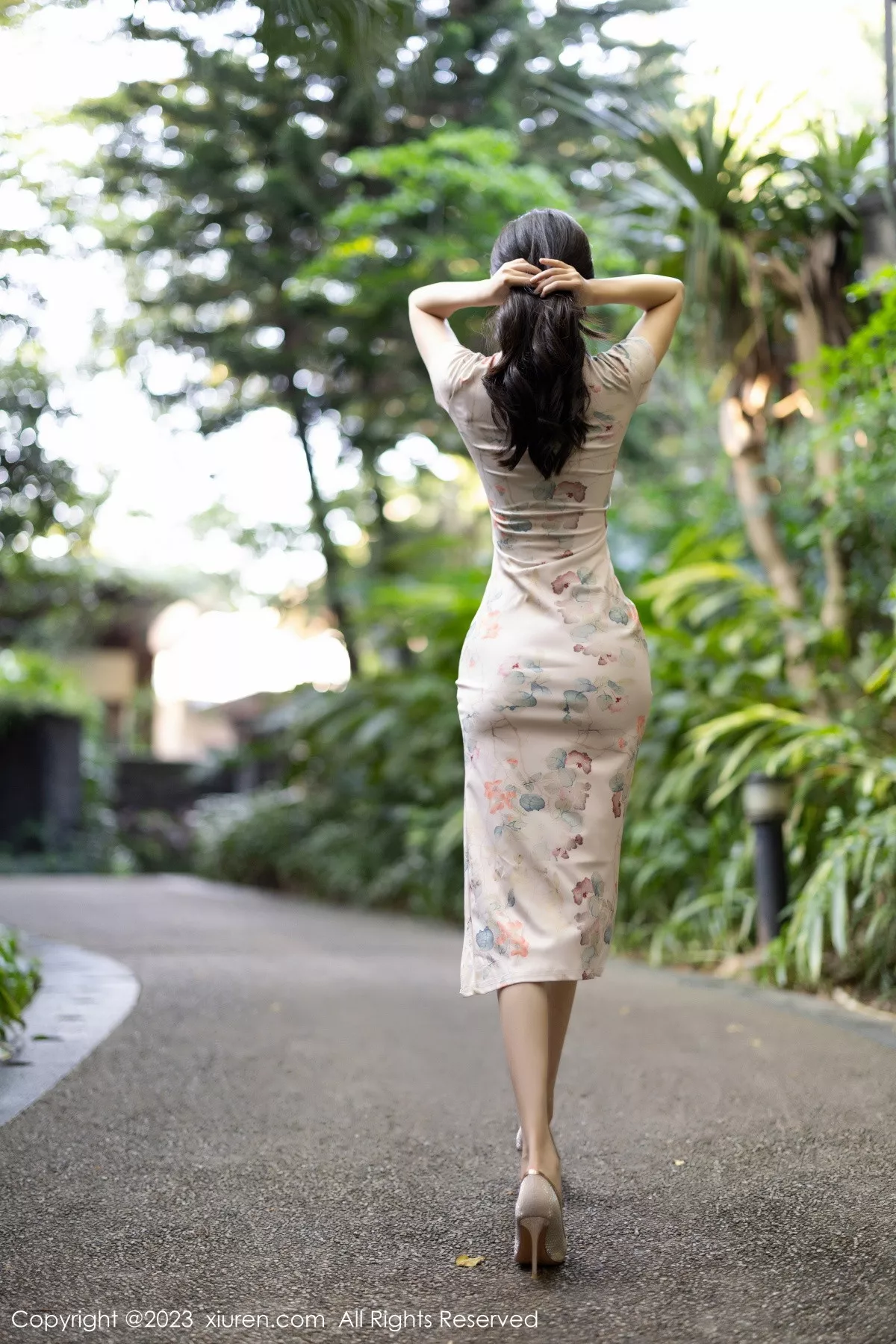 图片[18]-[XiuRen秀人网]第7631期章芃芃写真-秀人集