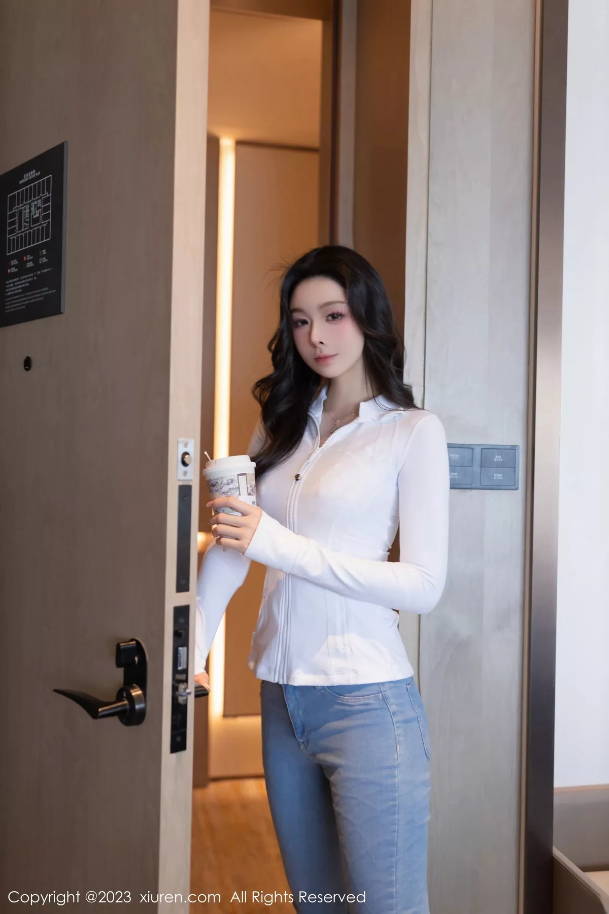 [XiuRen秀人网]第7639期小逗逗写真-秀人集