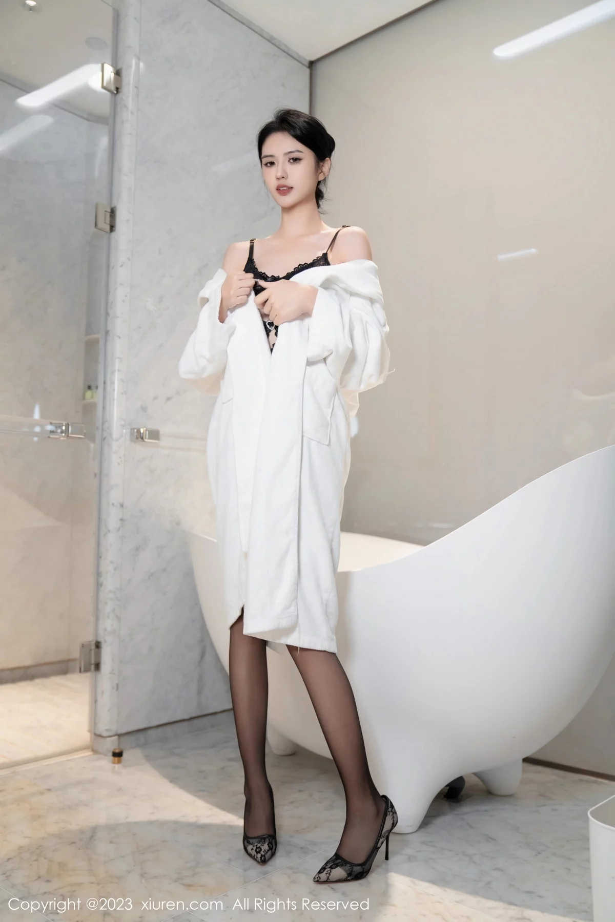 图片[24]-[XiuRen秀人网]第7808期浅浅写真-秀人集