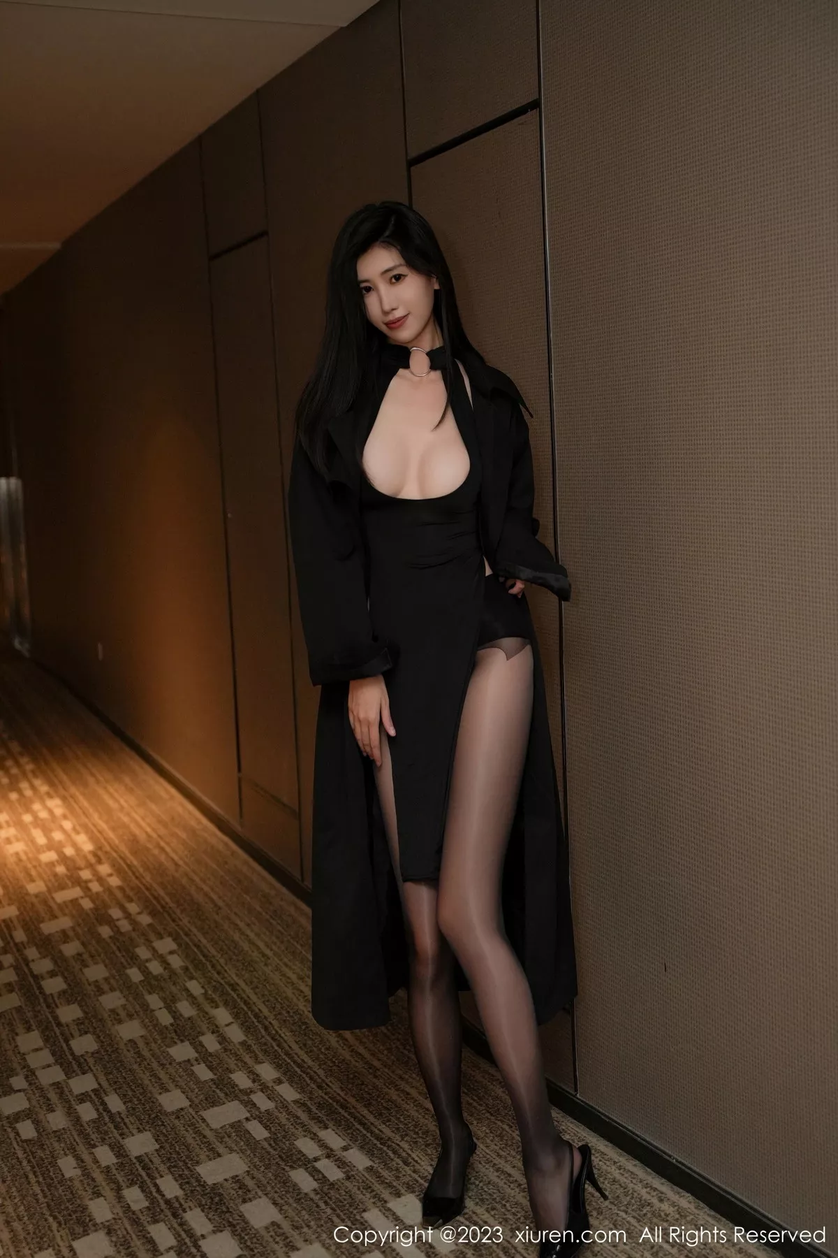 图片[19]-[XiuRen秀人网]第7701期章芃芃写真-秀人集