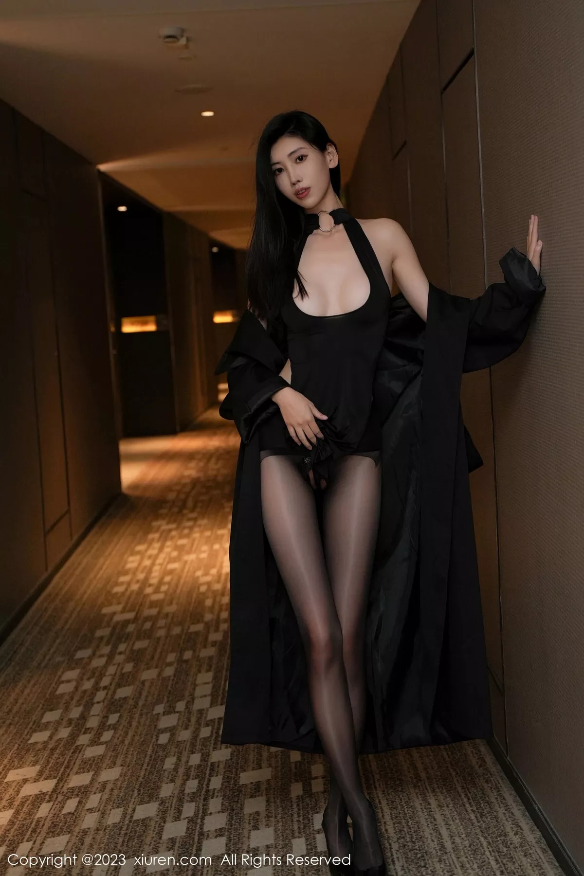 图片[26]-[XiuRen秀人网]第7701期章芃芃写真-秀人集