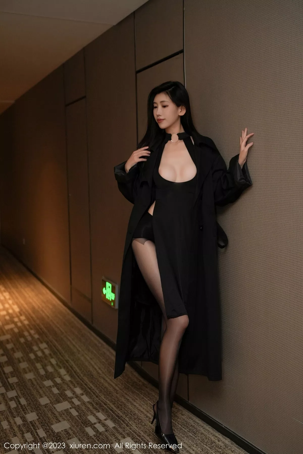 图片[17]-[XiuRen秀人网]第7701期章芃芃写真-秀人集