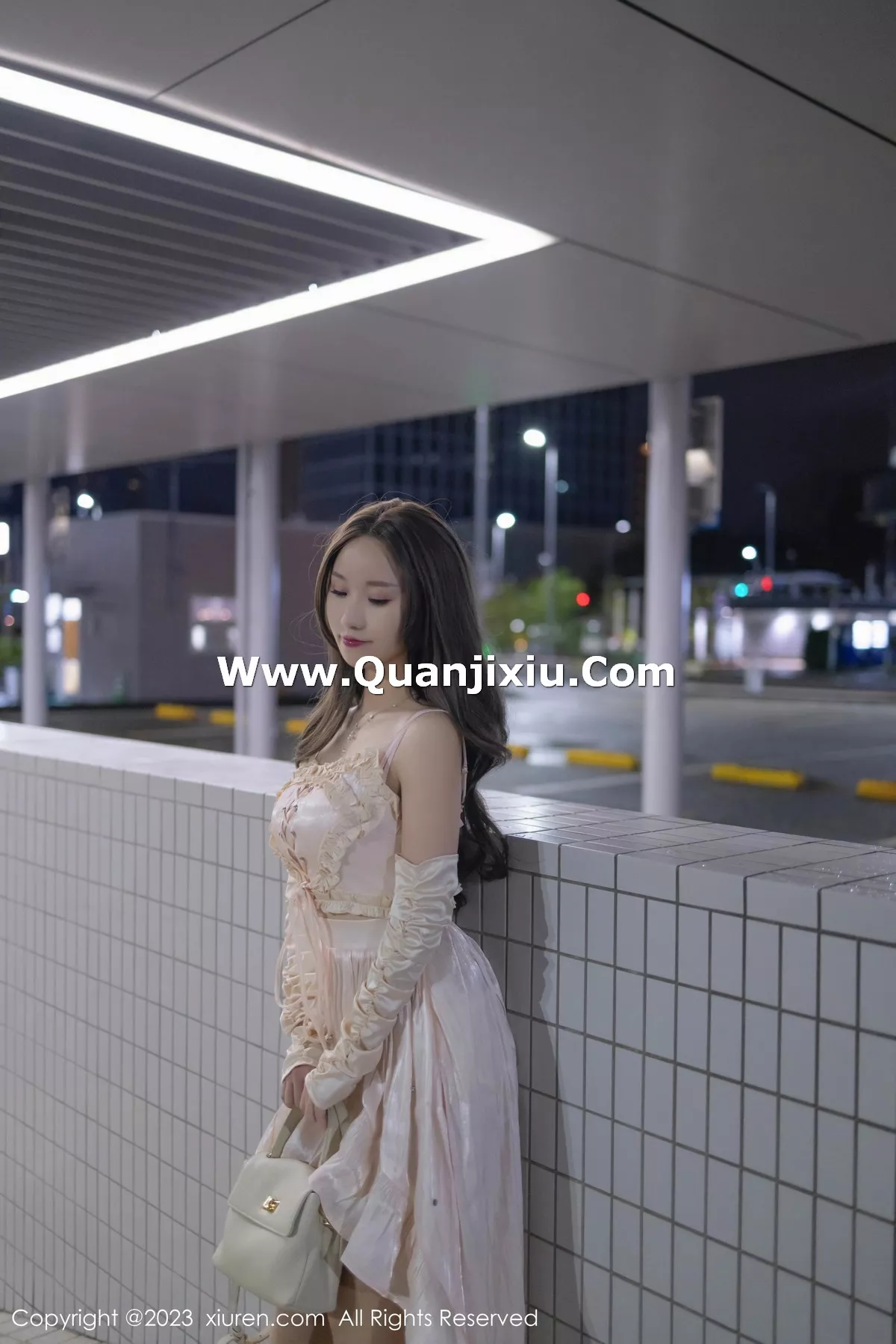 [XiuRen秀人网]第7702期杏子写真-秀人集