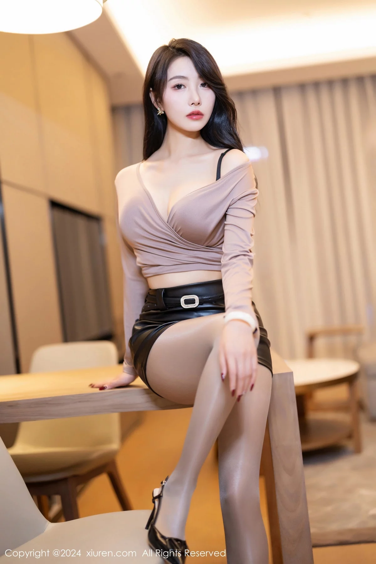 图片[8]-[XiuRen秀人网]第7897期苏苏阿写真-秀人集