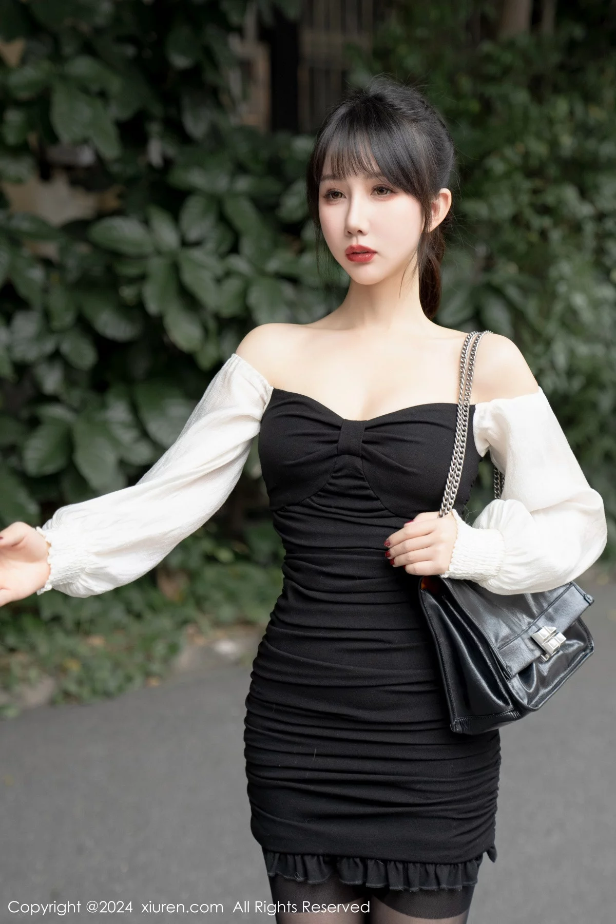 图片[16]-[XiuRen秀人网]第7930期波巧酱写真-秀人集