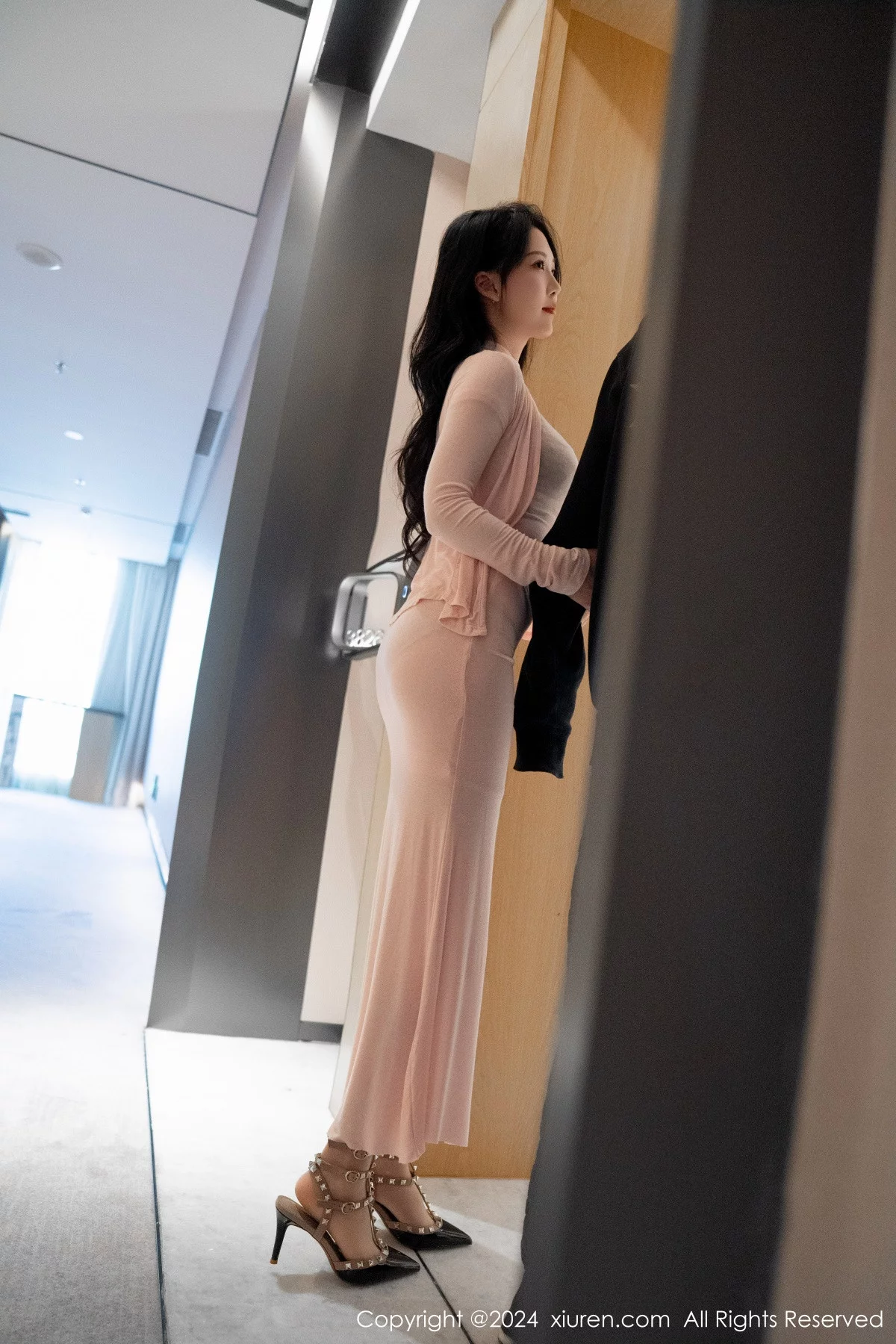 [XiuRen秀人网]第7945期利世写真-秀人集