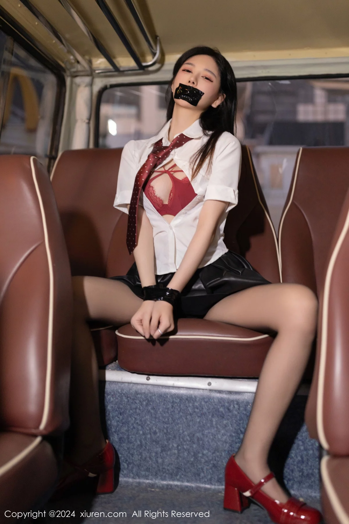 图片[21]-[XiuRen秀人网]第7957期幼幼写真-秀人集