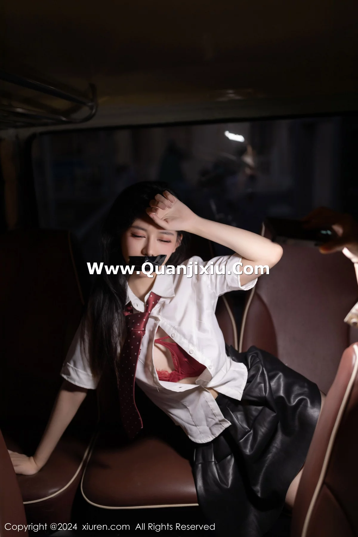 图片[20]-[XiuRen秀人网]第7957期幼幼写真-秀人集