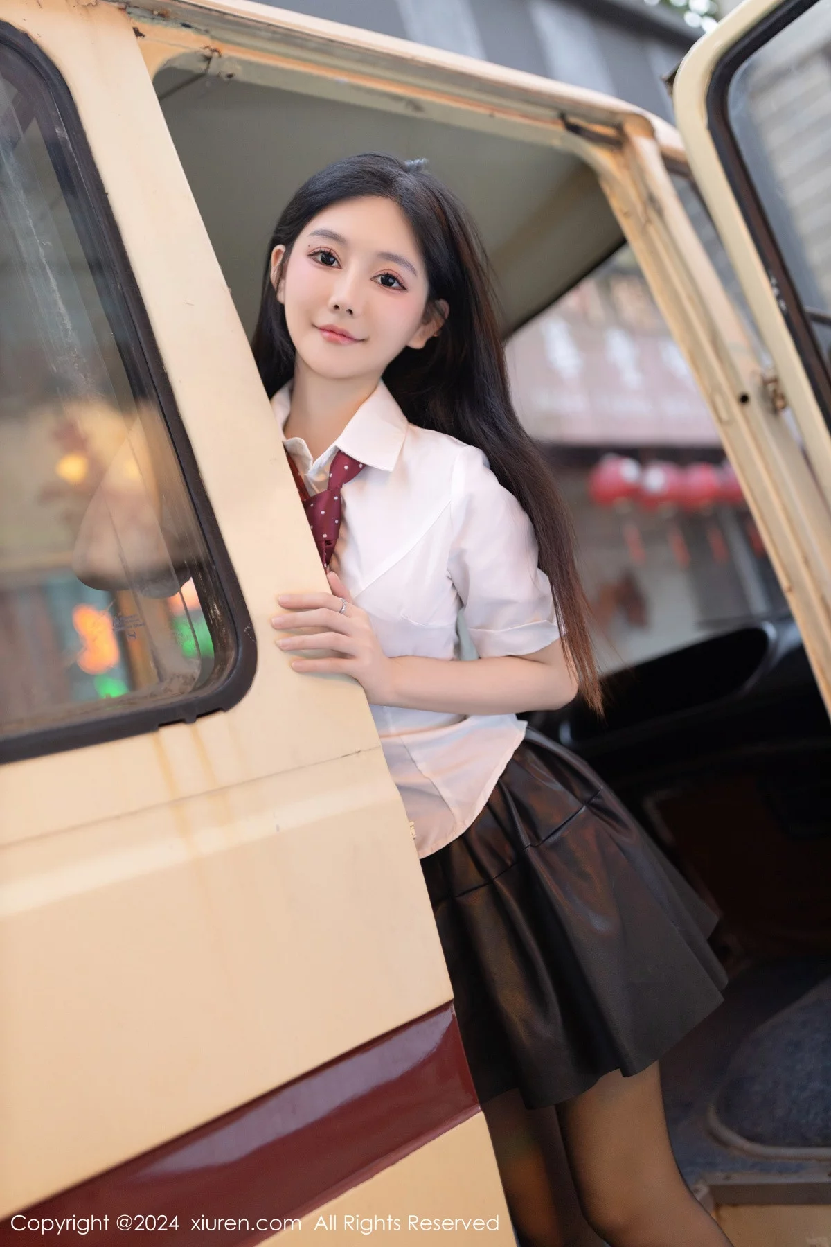 图片[4]-[XiuRen秀人网]第7957期幼幼写真-秀人集