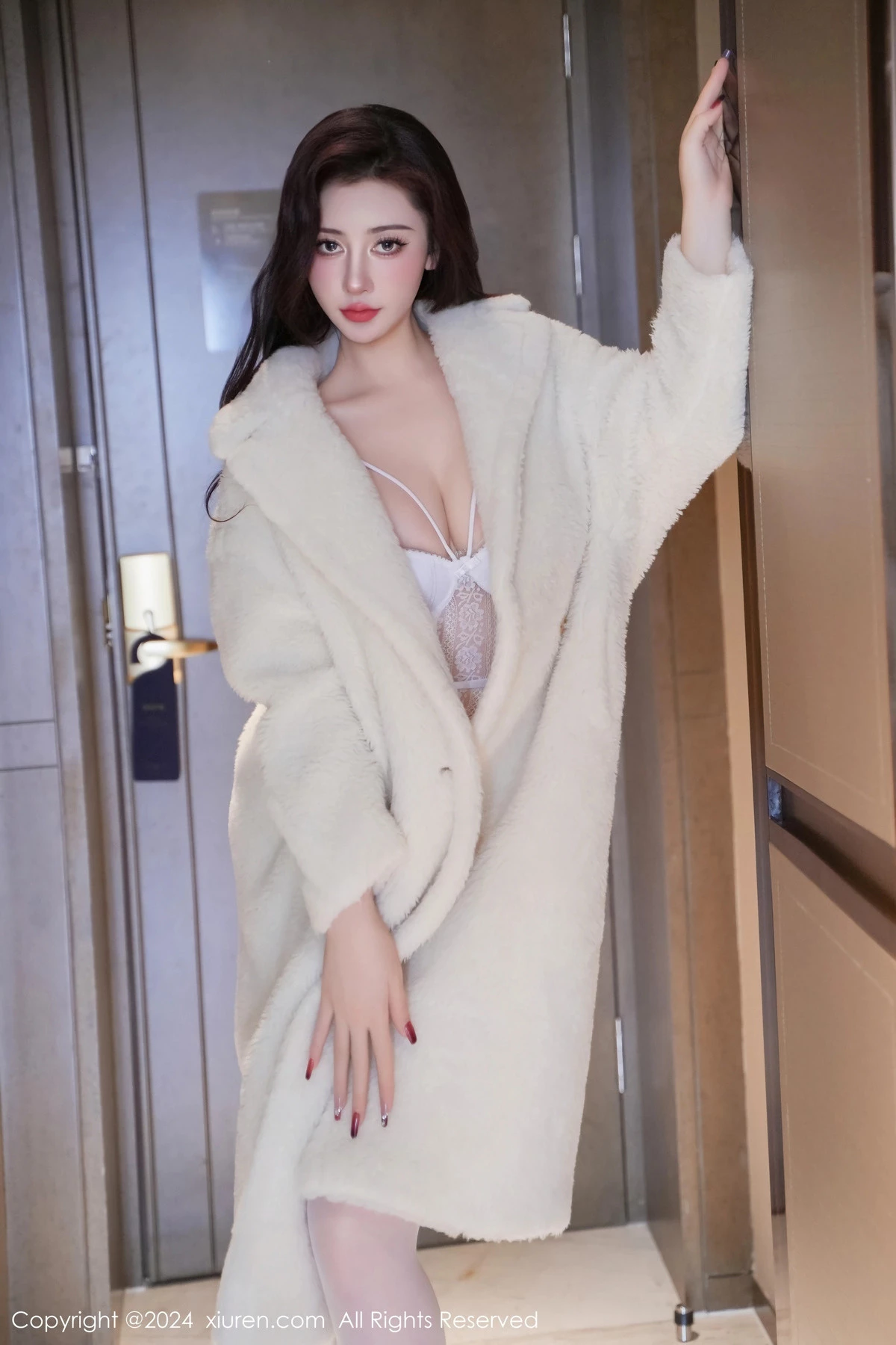 图片[27]-[XiuRen秀人网]第7978期蕾蕾写真-秀人集