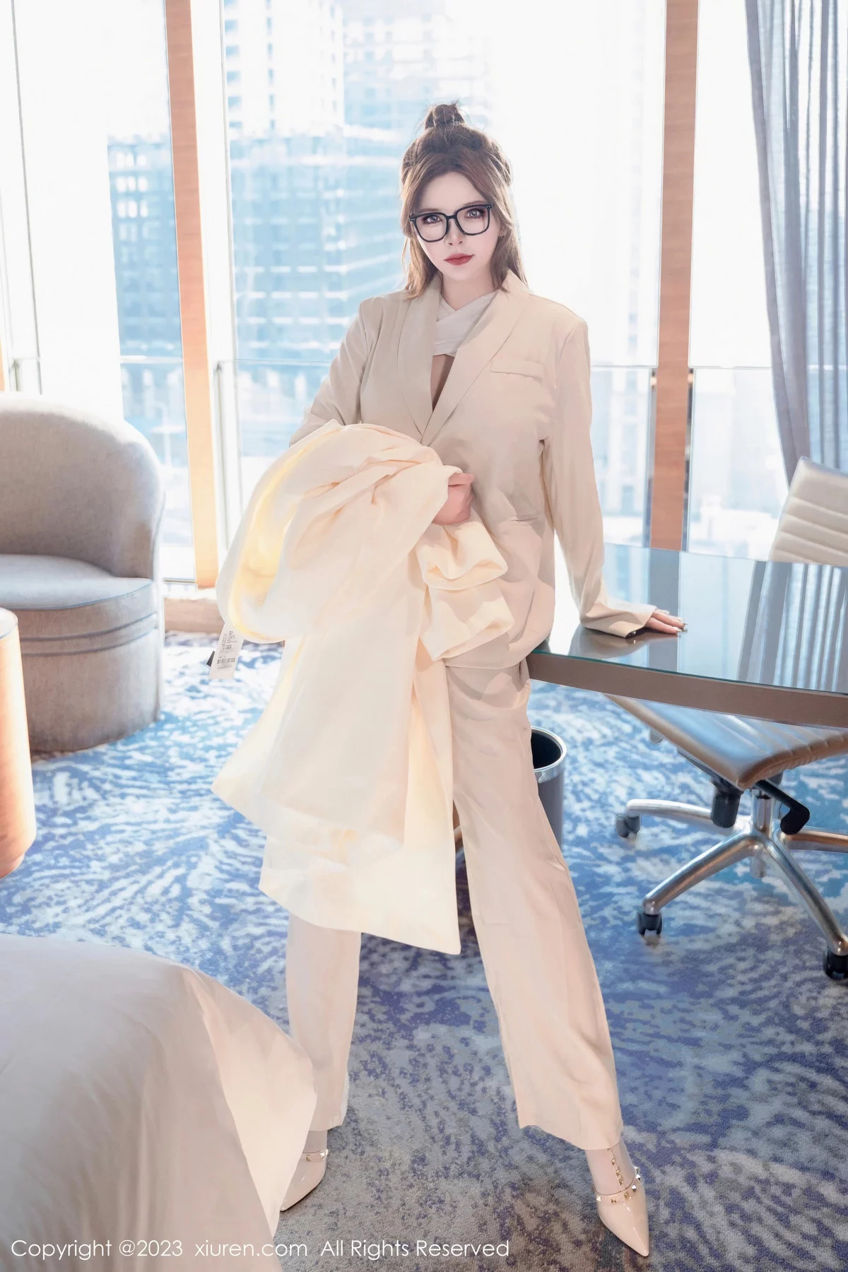 图片[13]-[XiuRen秀人网]第7865期伊丽莎有点白写真-秀人集