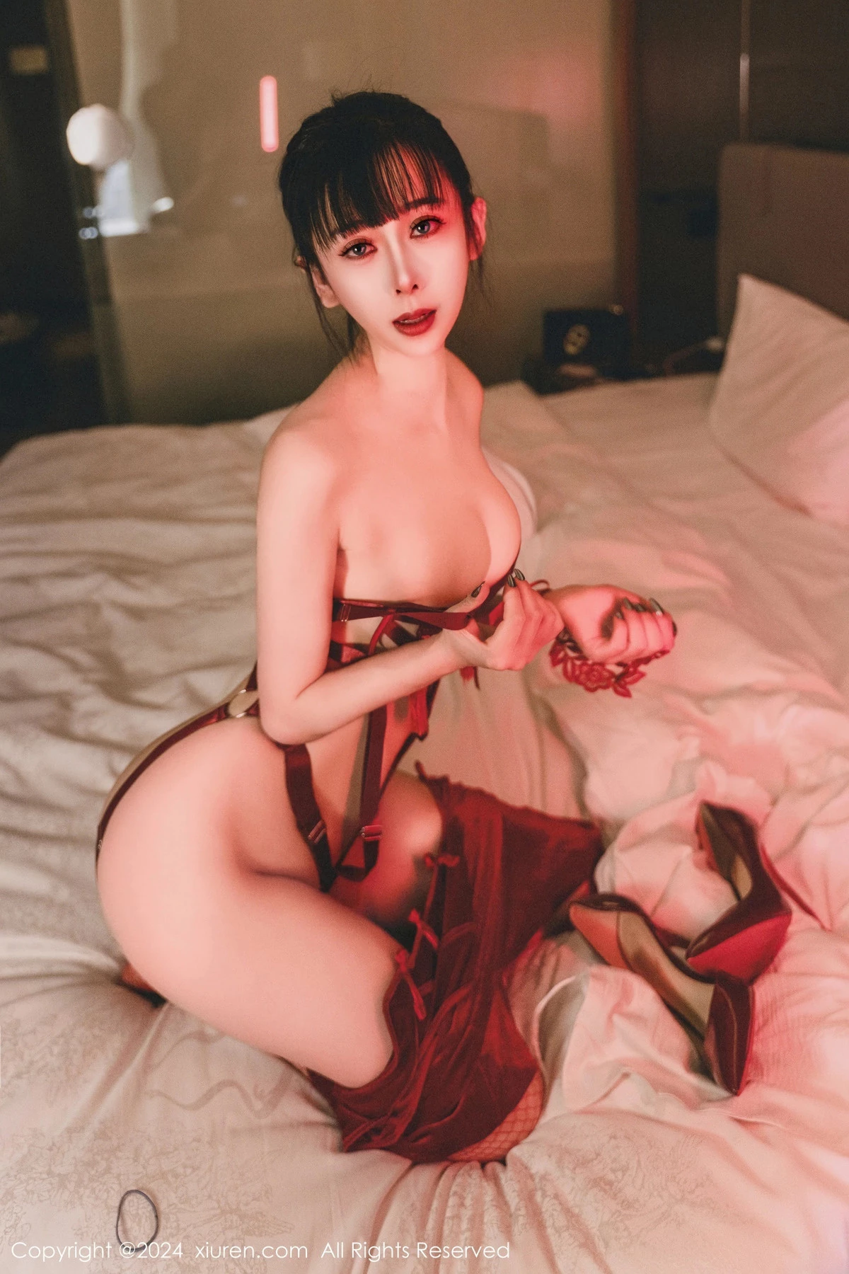 图片[32]-[XiuRen秀人网]第8047期宝宝甜写真-秀人集