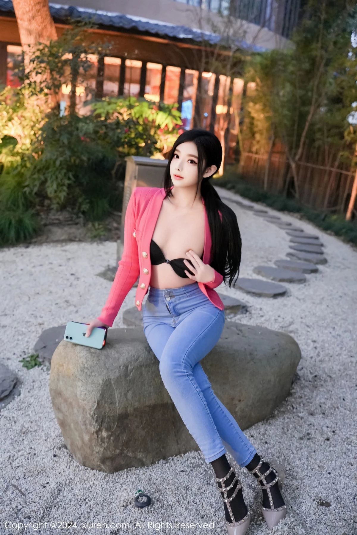 图片[38]-[XiuRen秀人网]第8091期龙雪儿写真-秀人集