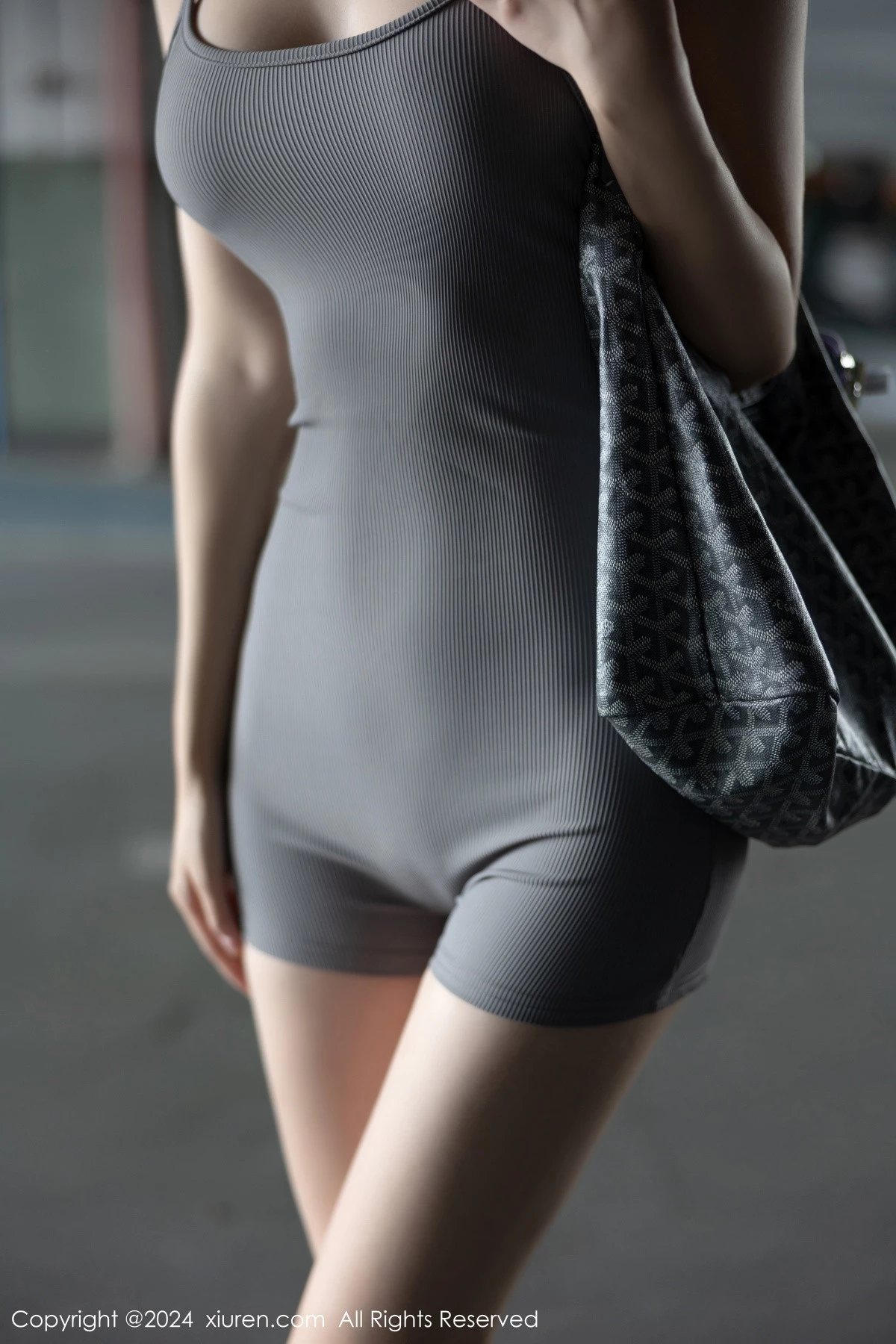 [XiuRen秀人网]第8005期章芃芃写真-秀人集