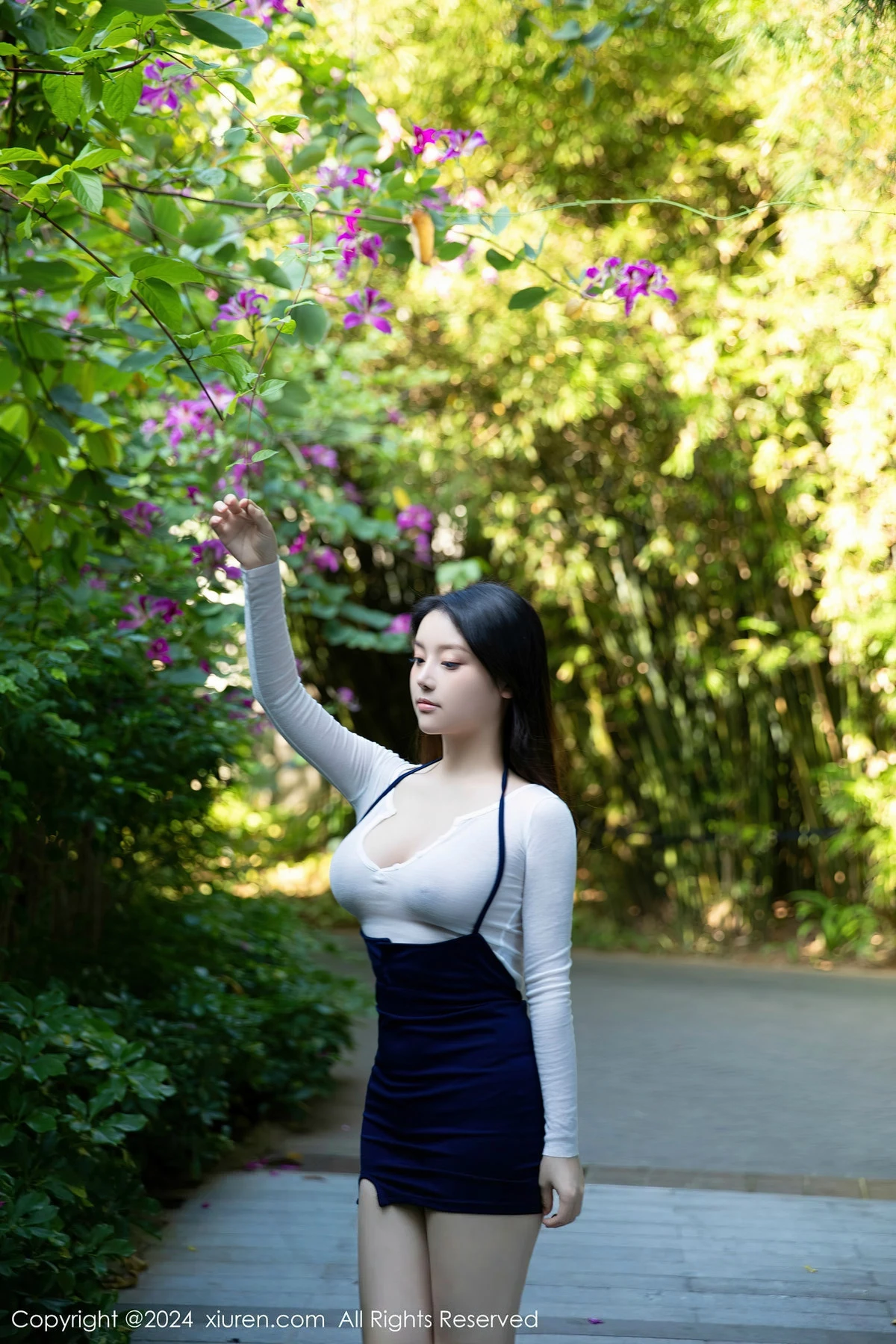 [XiuRen秀人网]第8030期豆瓣酱写真-秀人集