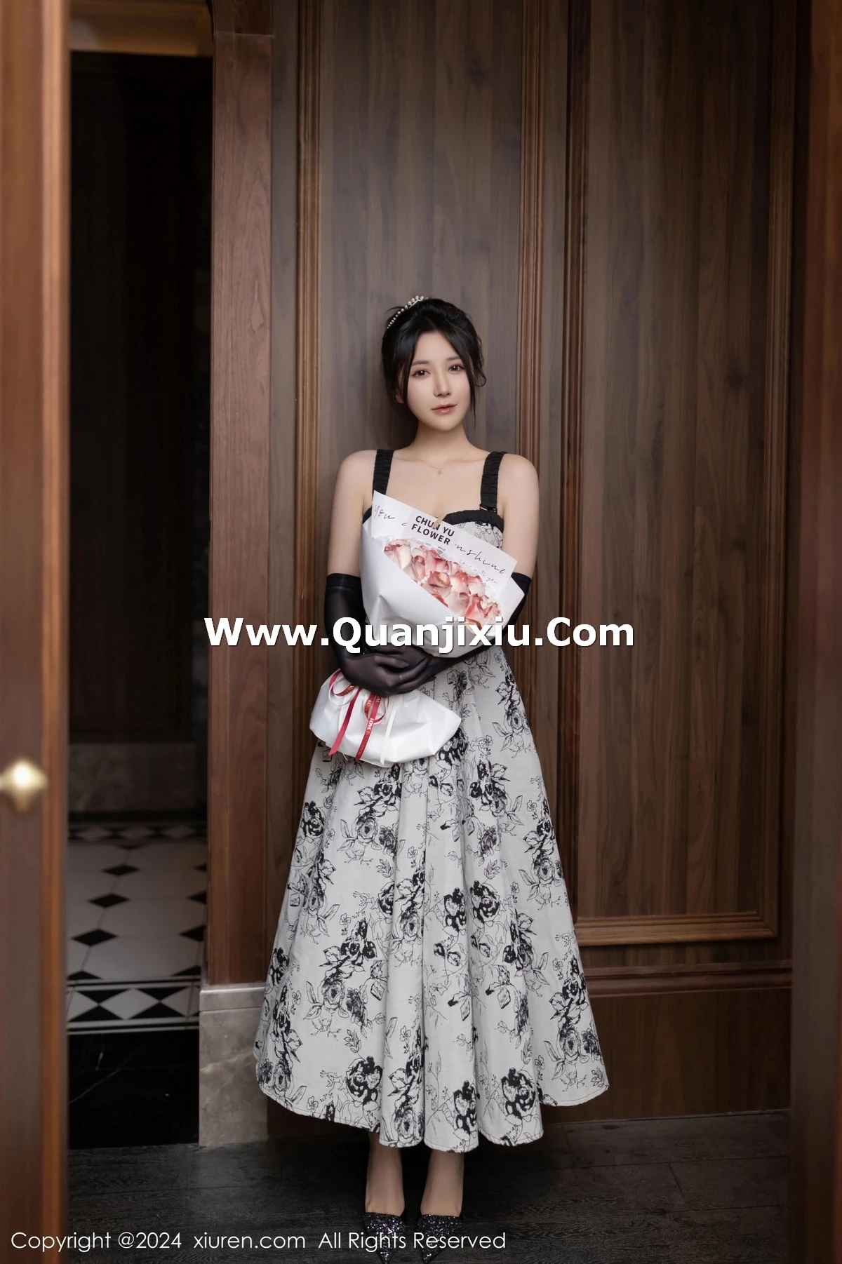 [XiuRen秀人网]第8109期鱼子酱写真-秀人集