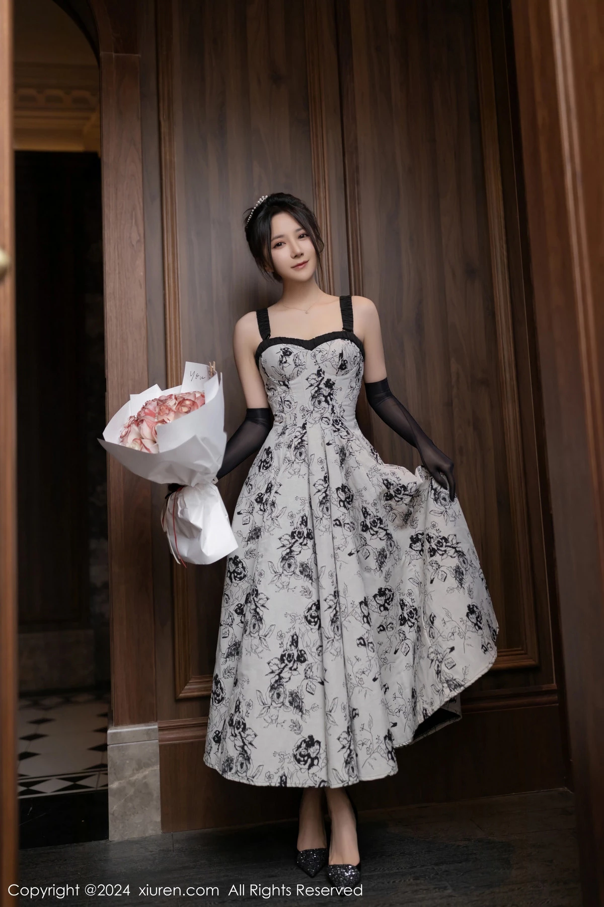 图片[2]-[XiuRen秀人网]第8109期鱼子酱写真-秀人集