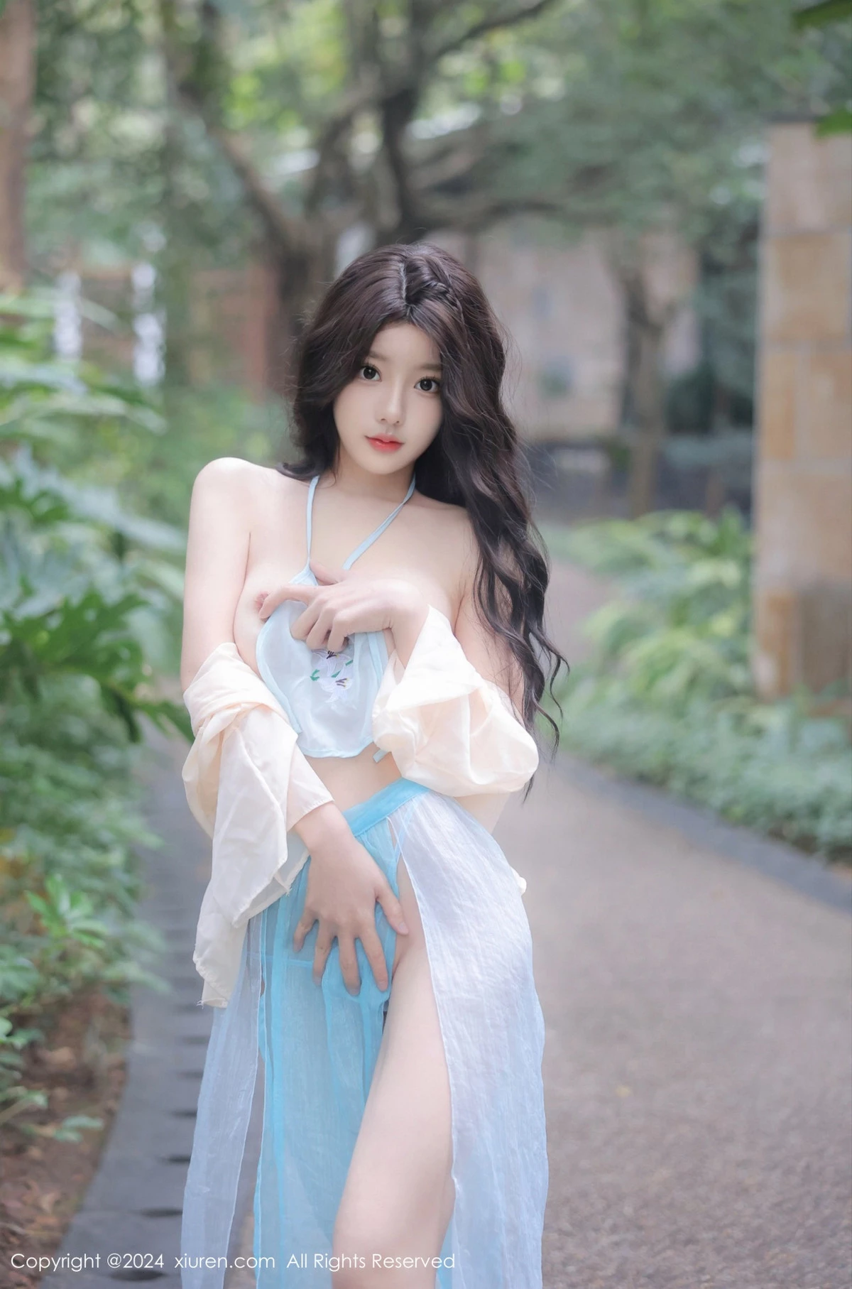 图片[25]-[XiuRen秀人网]第8168期桃妖夭写真-秀人集