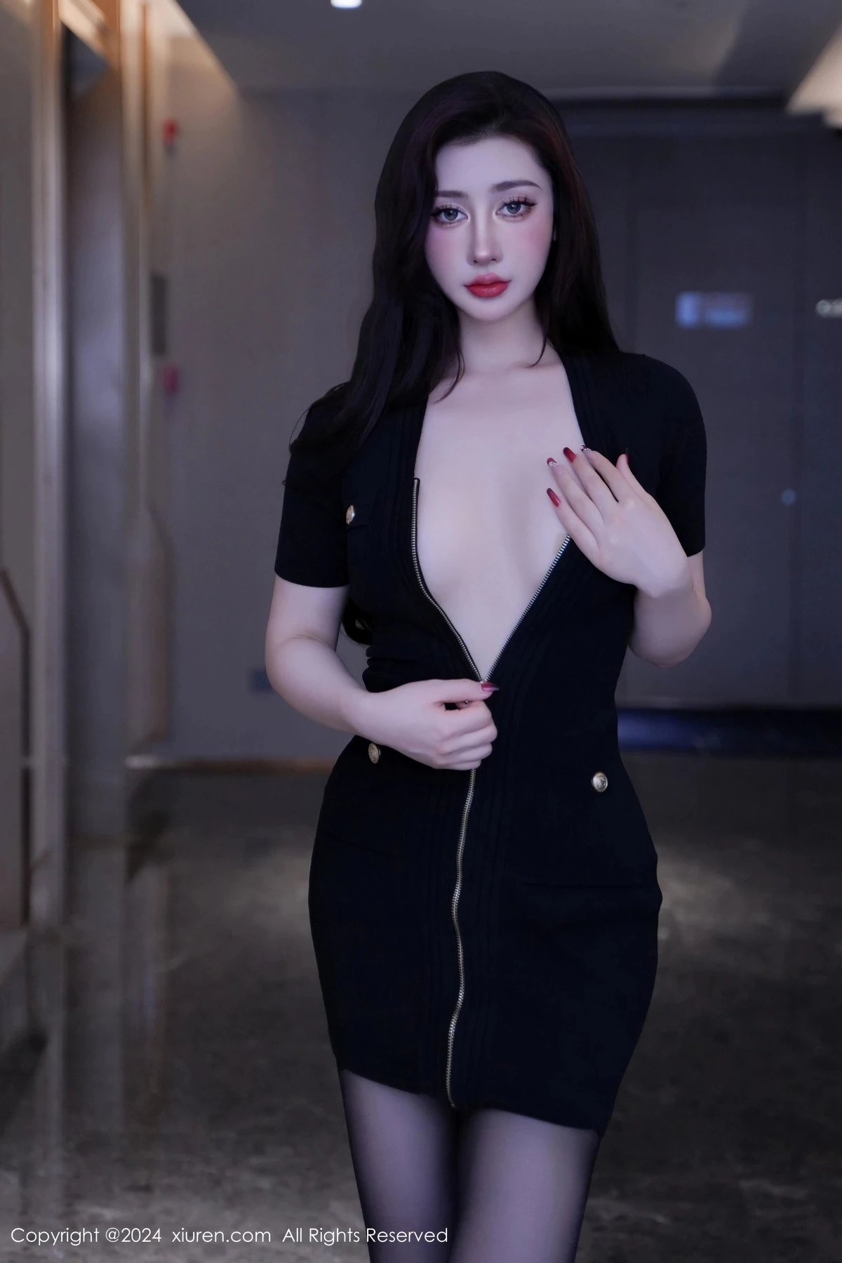 图片[8]-[XiuRen秀人网]第8170期蕾蕾醒了没写真-秀人集