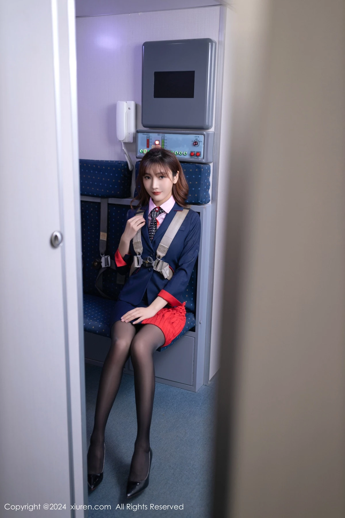 图片[9]-[XiuRen秀人网]第8196期陆萱萱写真-秀人集