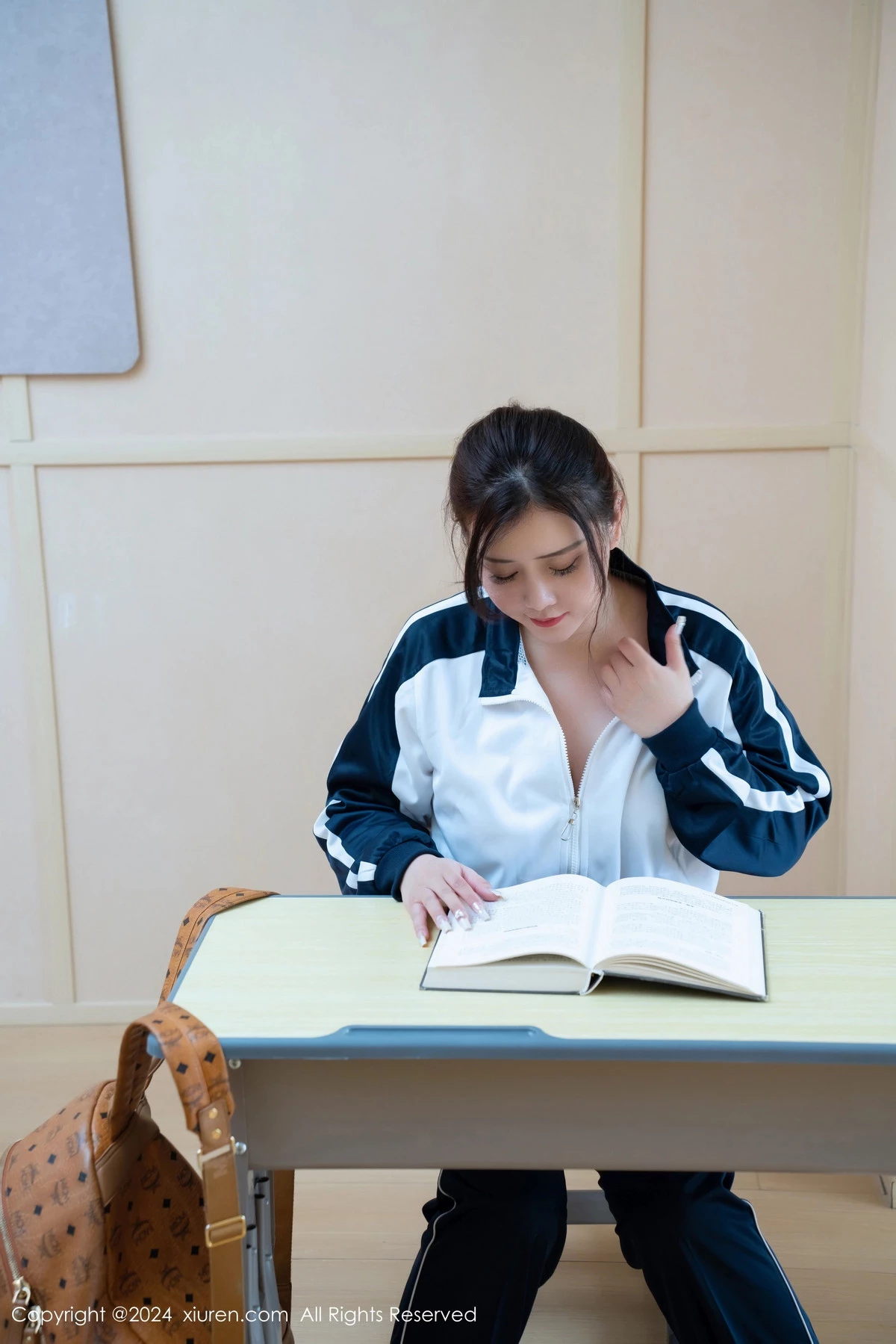 图片[21]-[XiuRen秀人网]第8122期王婉悠写真-秀人集