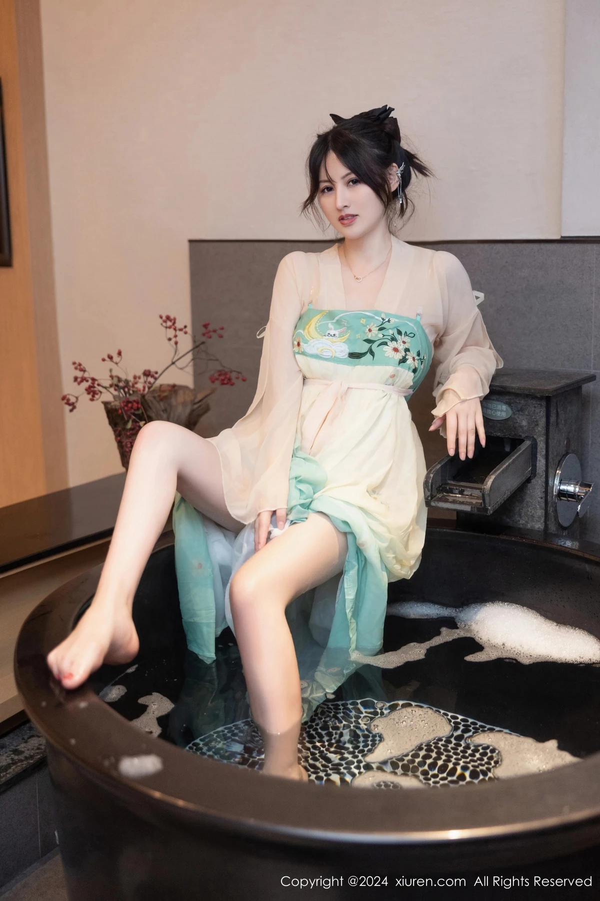 图片[23]-[XiuRen秀人网]第8128期诗诗写真-秀人集