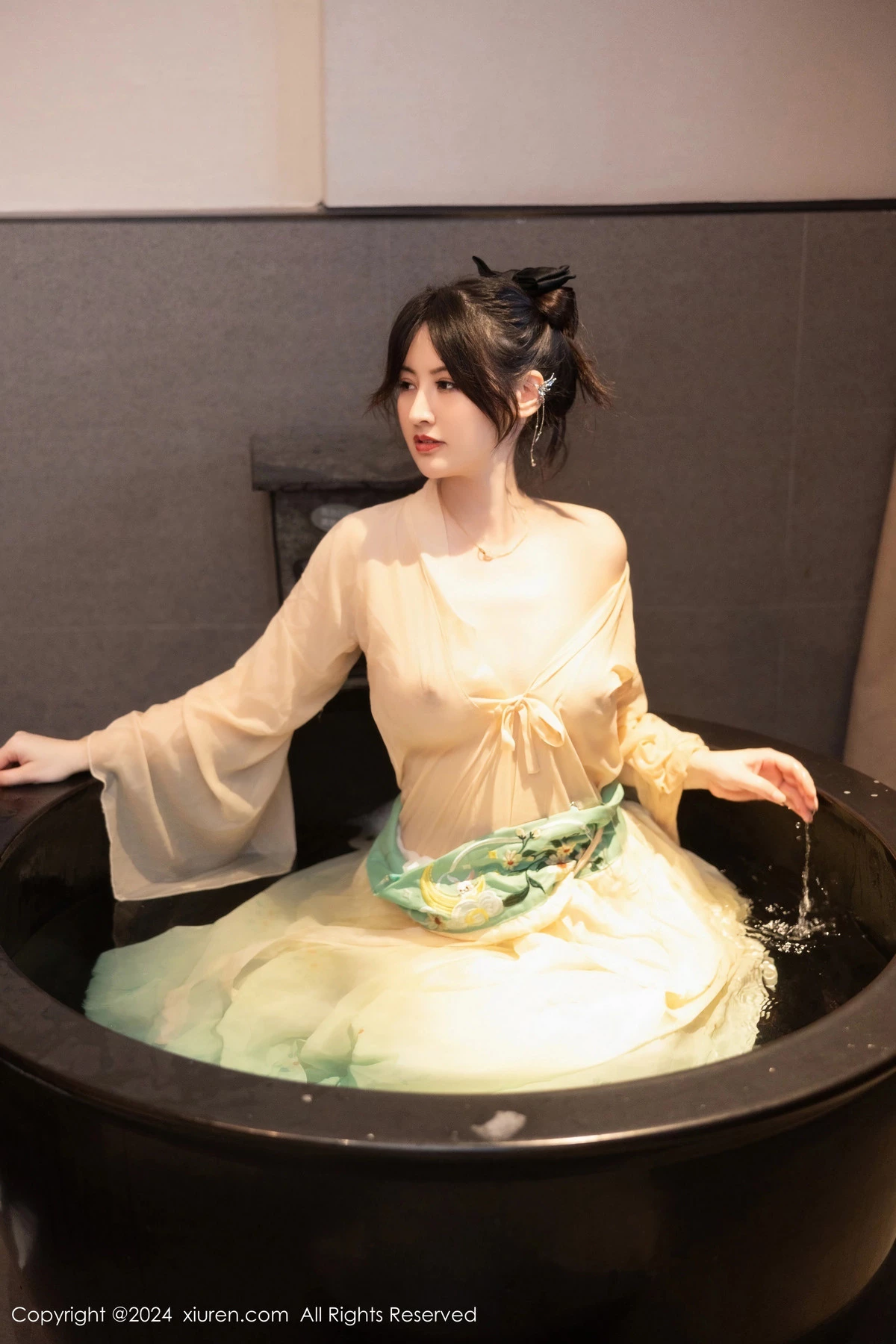 图片[30]-[XiuRen秀人网]第8128期诗诗写真-秀人集