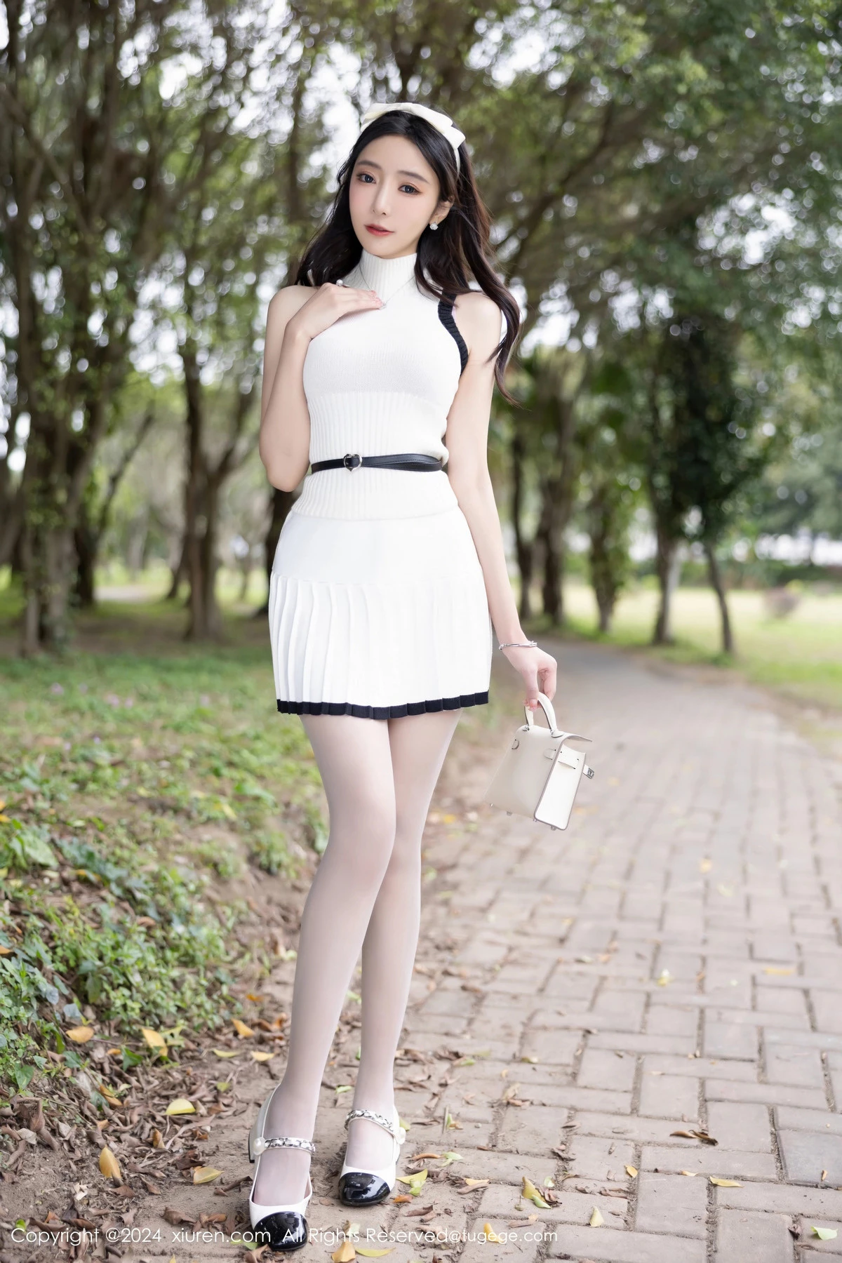 图片[16]-[XiuRen秀人网]第8334期王馨瑶写真-秀人集