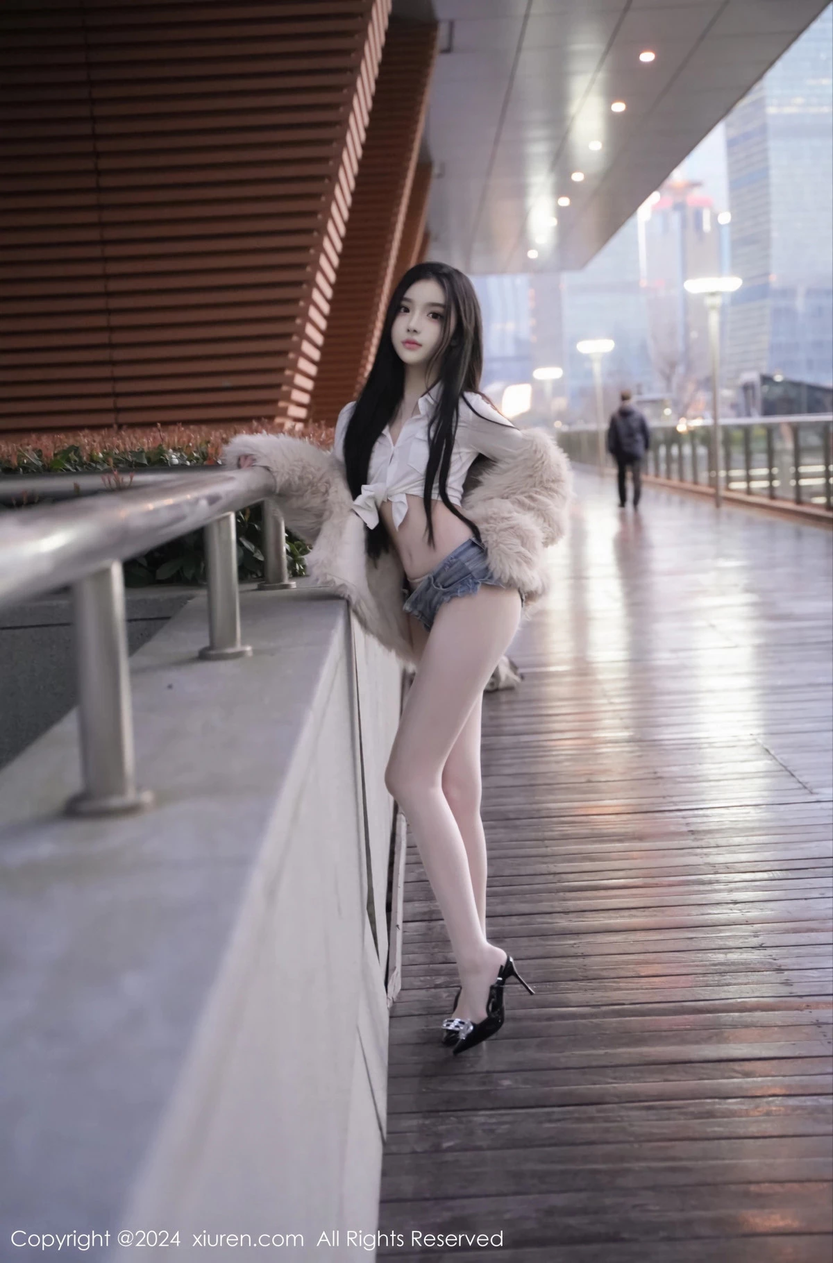 图片[4]-[XiuRen秀人网]第8261期龙雪儿写真-秀人集