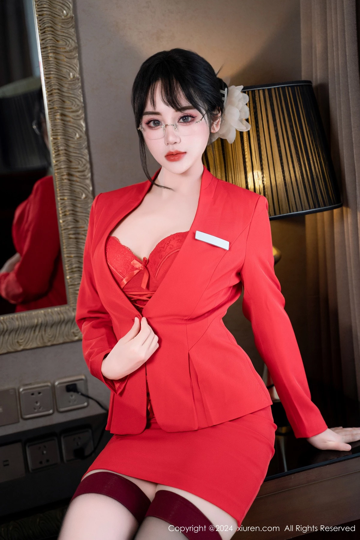 图片[10]-[XiuRen秀人网]第8360期汐汐爱吃草莓写真-秀人集