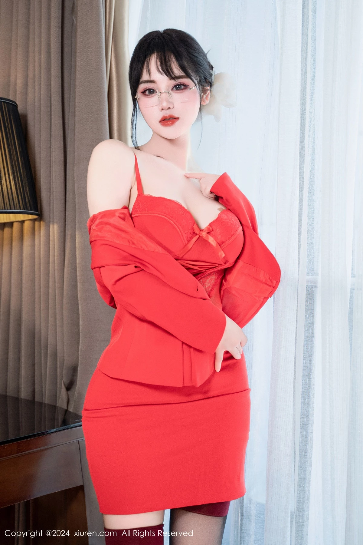 图片[15]-[XiuRen秀人网]第8360期汐汐爱吃草莓写真-秀人集