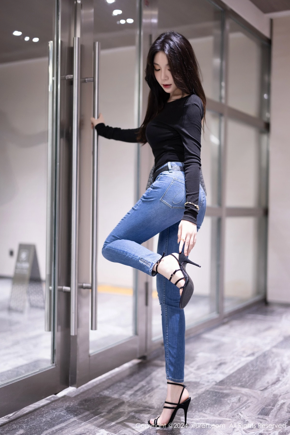 图片[9]-[XiuRen秀人网]第8385期晚苏写真-秀人集