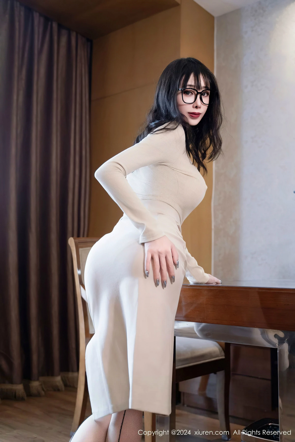 图片[12]-[XiuRen秀人网]第8392期宝宝甜写真-秀人集