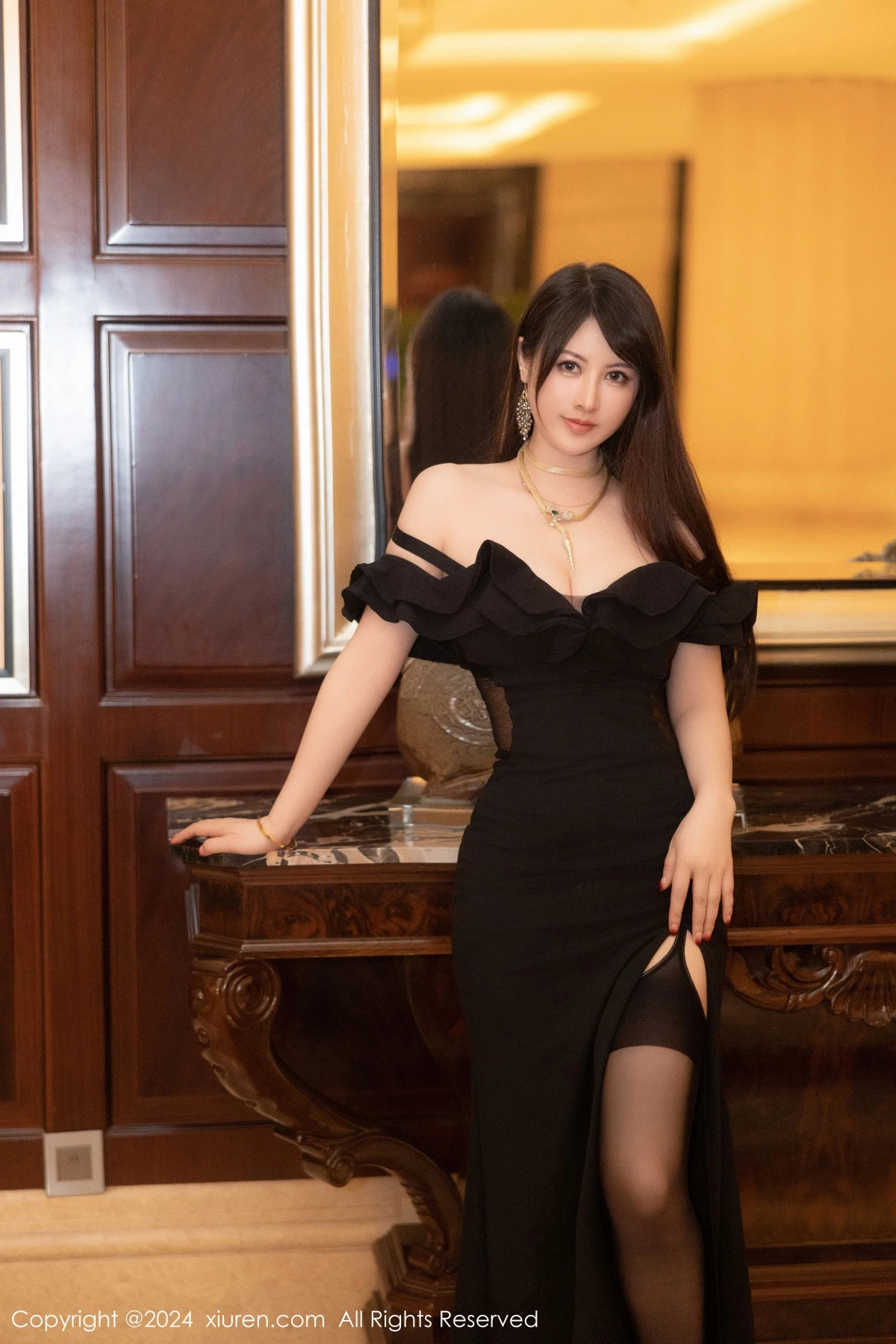 [XiuRen秀人网]第8397期诗诗写真-秀人集