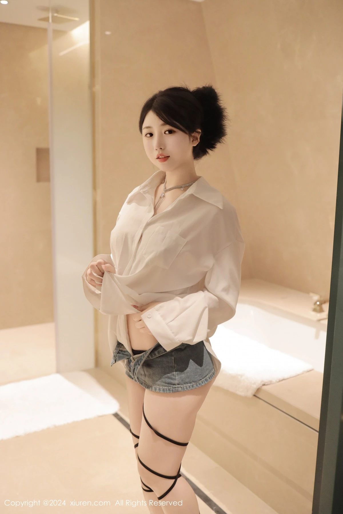 图片[3]-[XiuRen秀人网]第8400期陈小花写真-秀人集