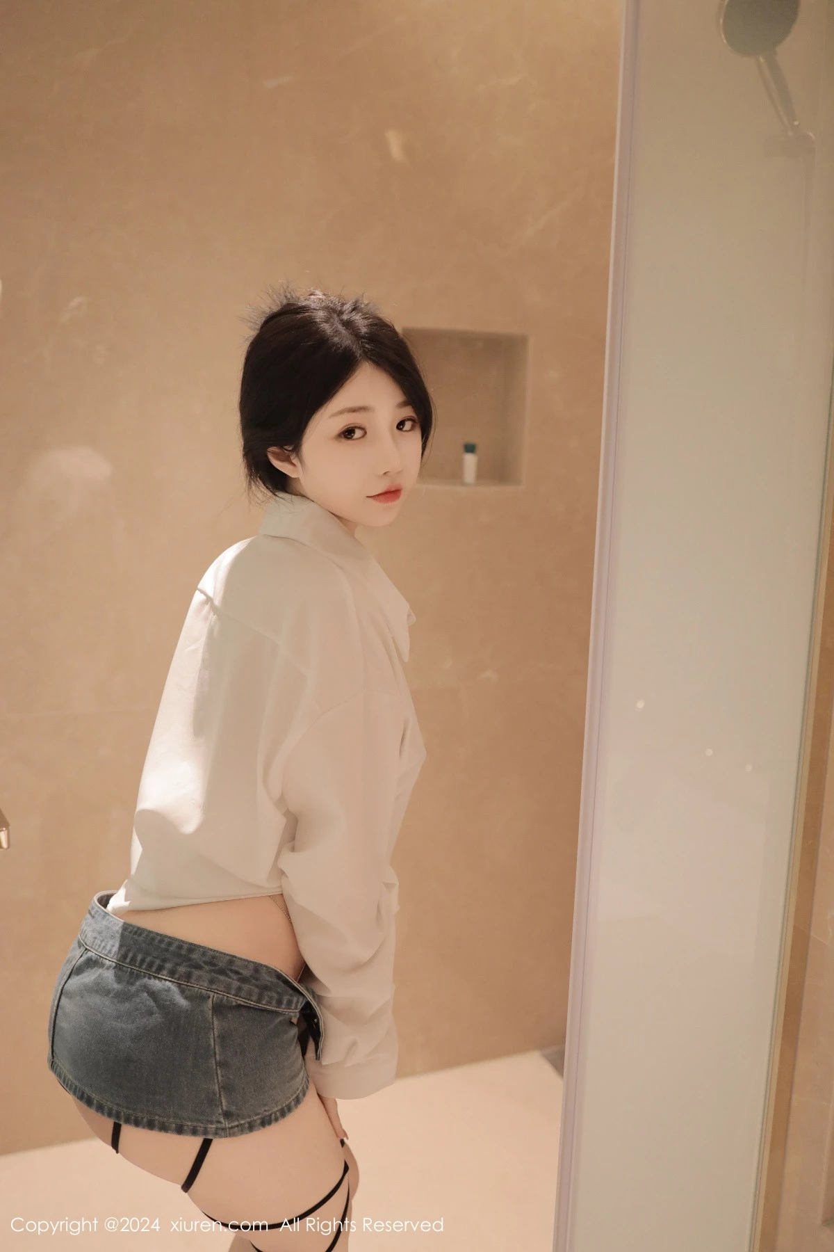 图片[15]-[XiuRen秀人网]第8400期陈小花写真-秀人集