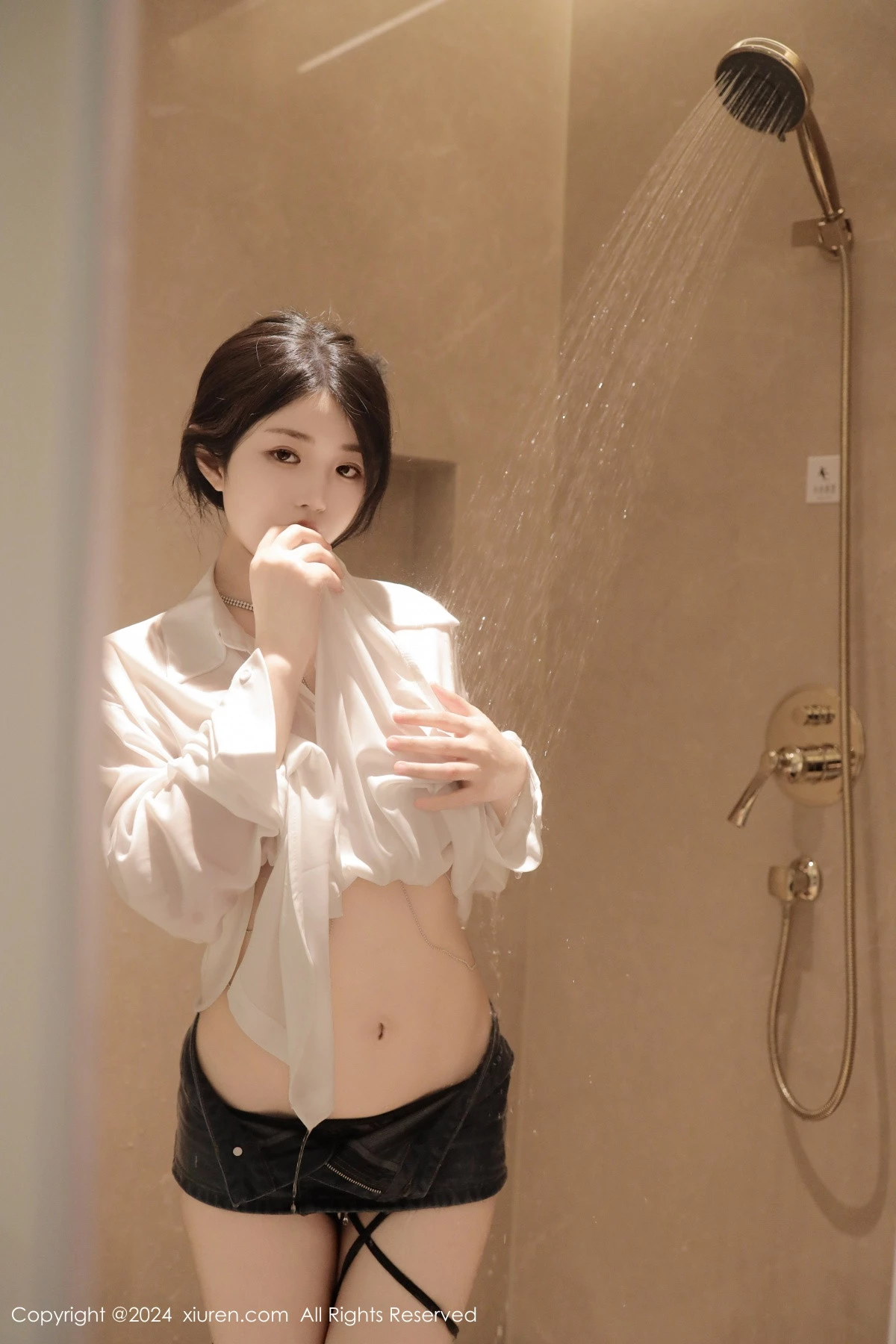 图片[38]-[XiuRen秀人网]第8400期陈小花写真-秀人集