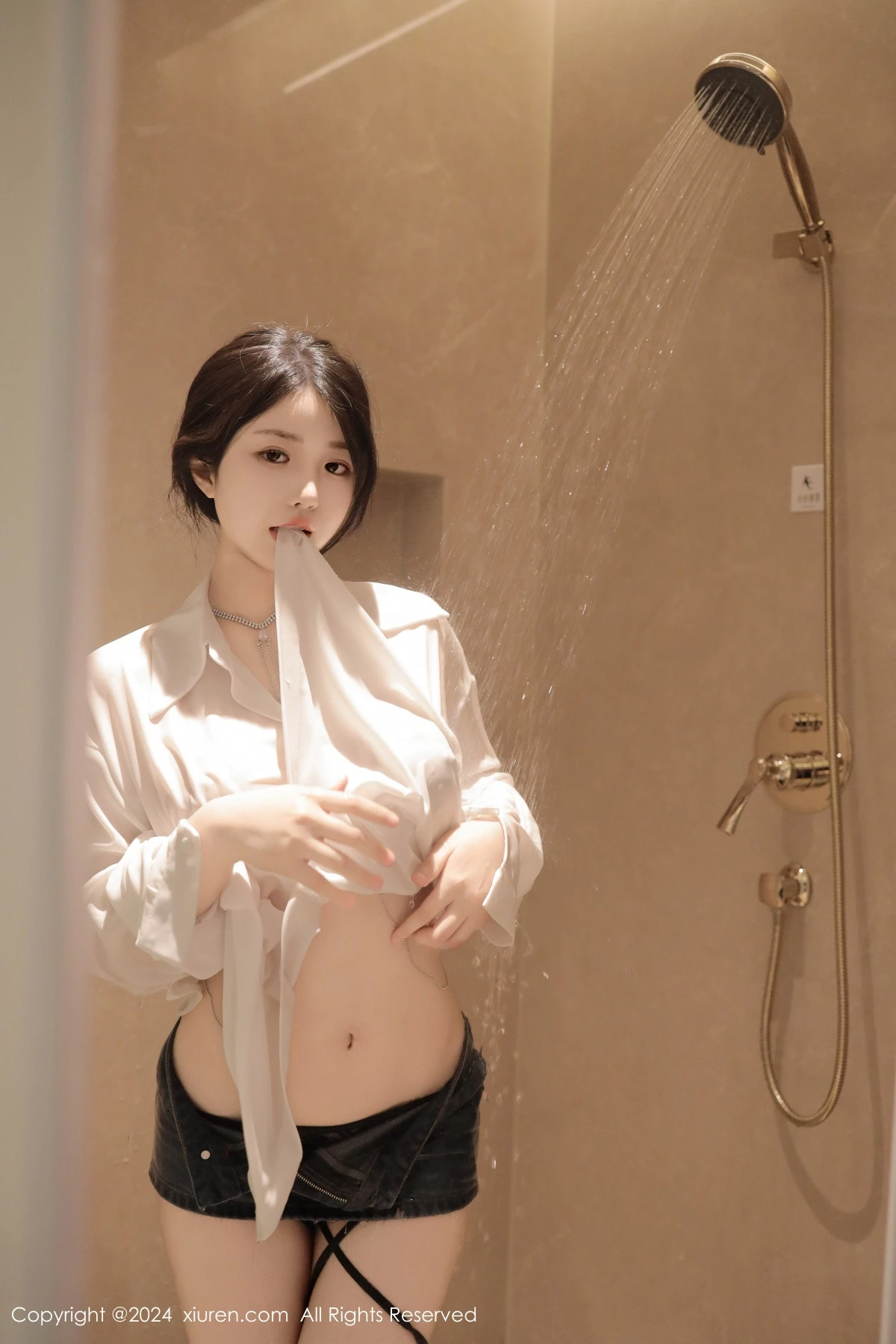 图片[39]-[XiuRen秀人网]第8400期陈小花写真-秀人集