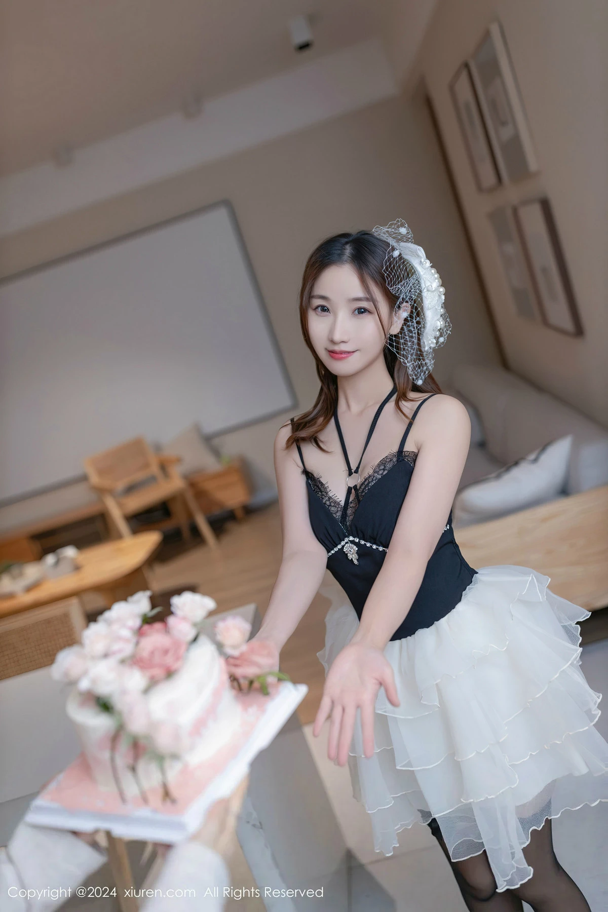 图片[2]-[XiuRen秀人网]第8398期杏子写真-秀人集