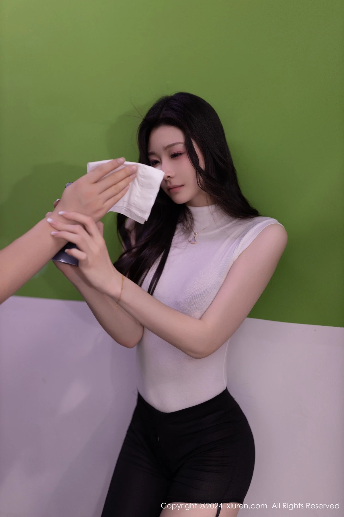 图片[4]-[XiuRen秀人网]第8270期小逗逗写真-秀人集