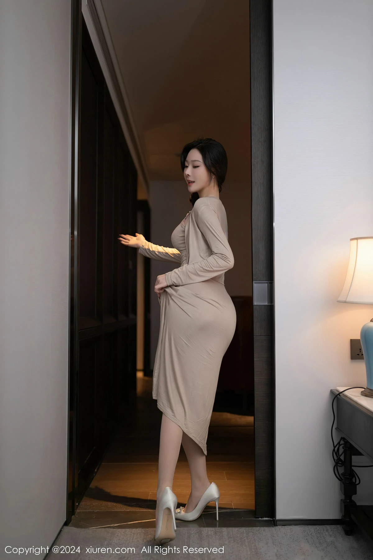 图片[4]-[XiuRen秀人网]第8417期小逗逗写真-秀人集